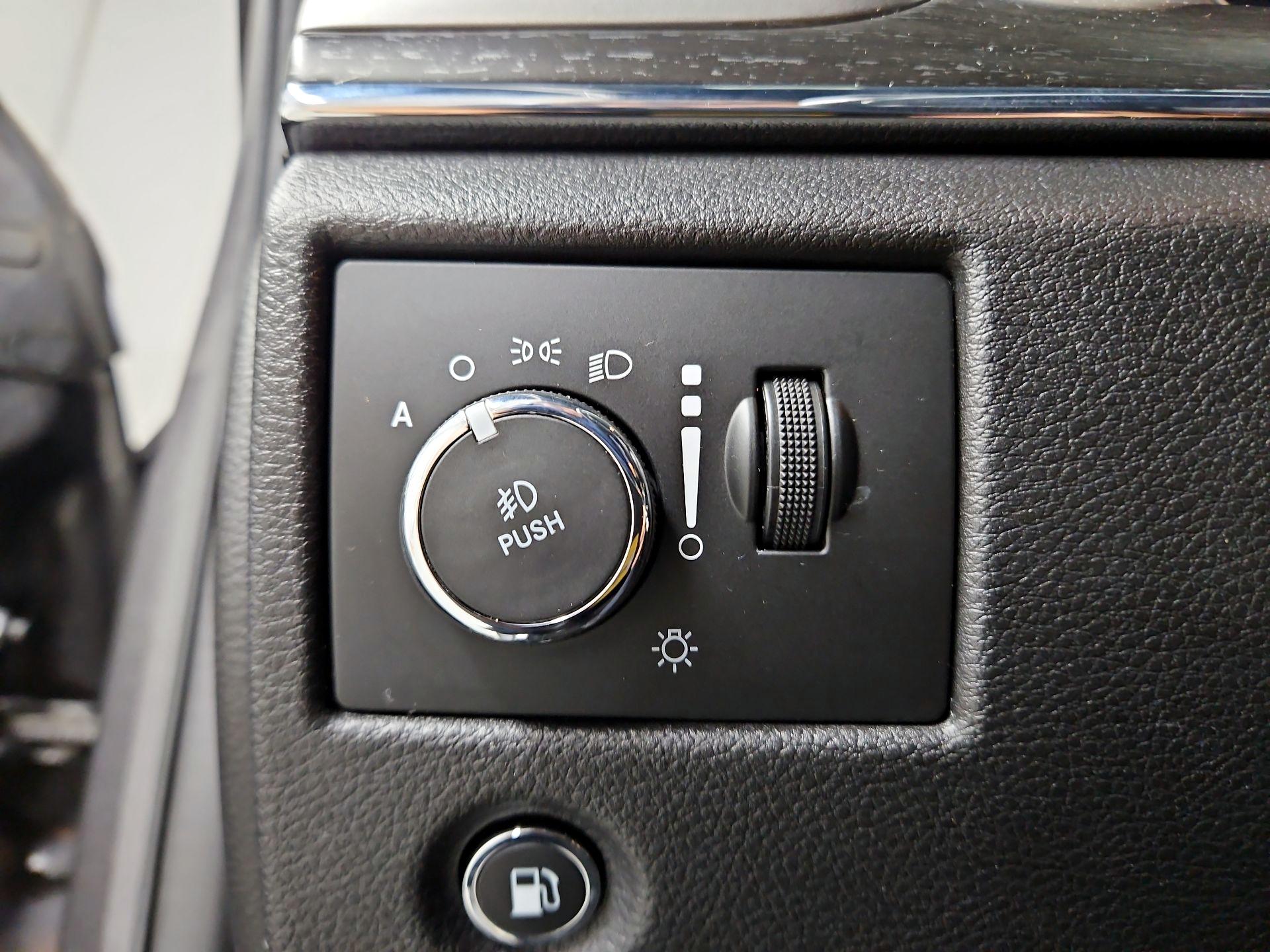 Thumbnail: 2018 Jeep Grand Cherokee - 13