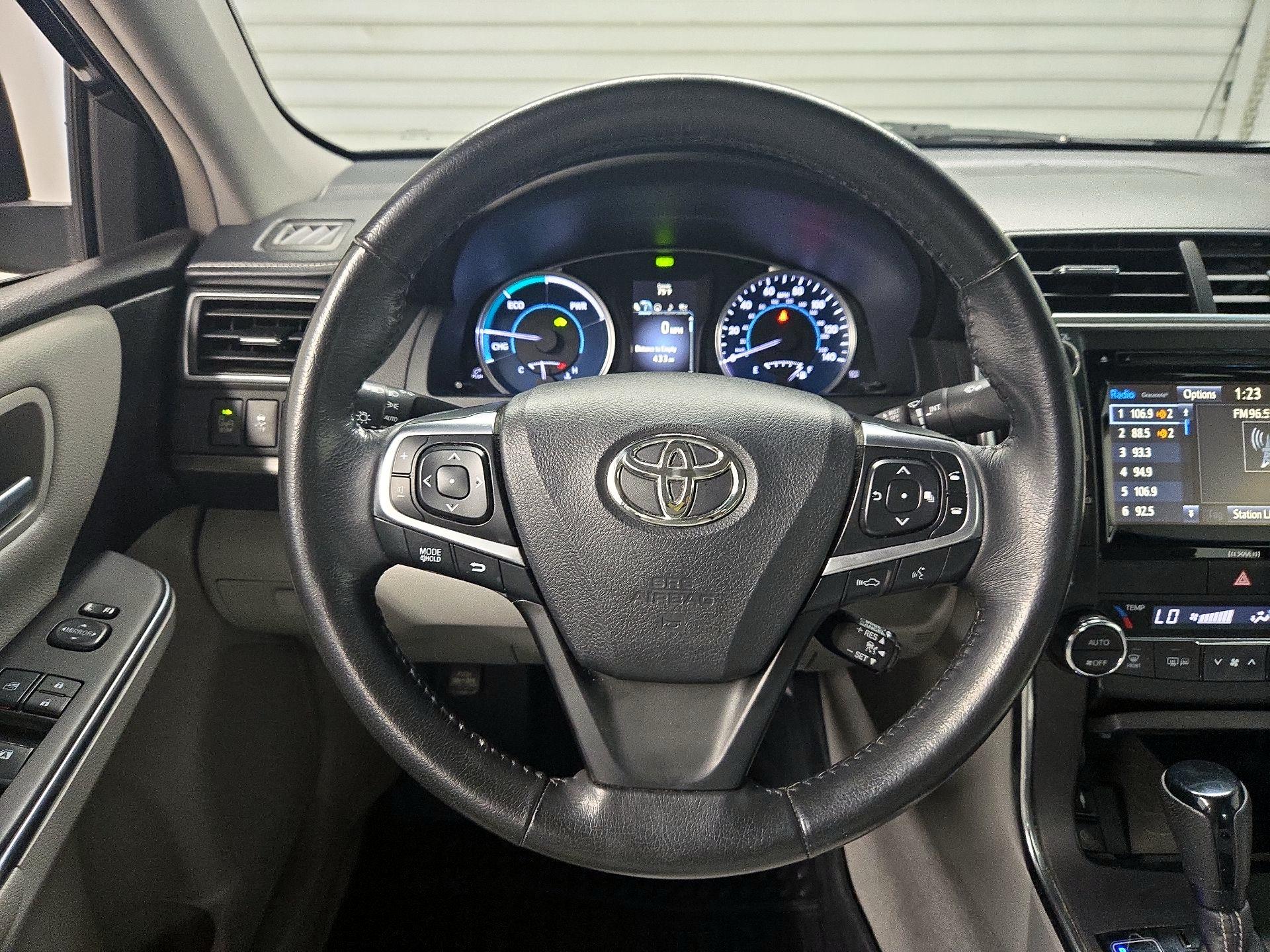 Thumbnail: 2016 Toyota Camry - 10