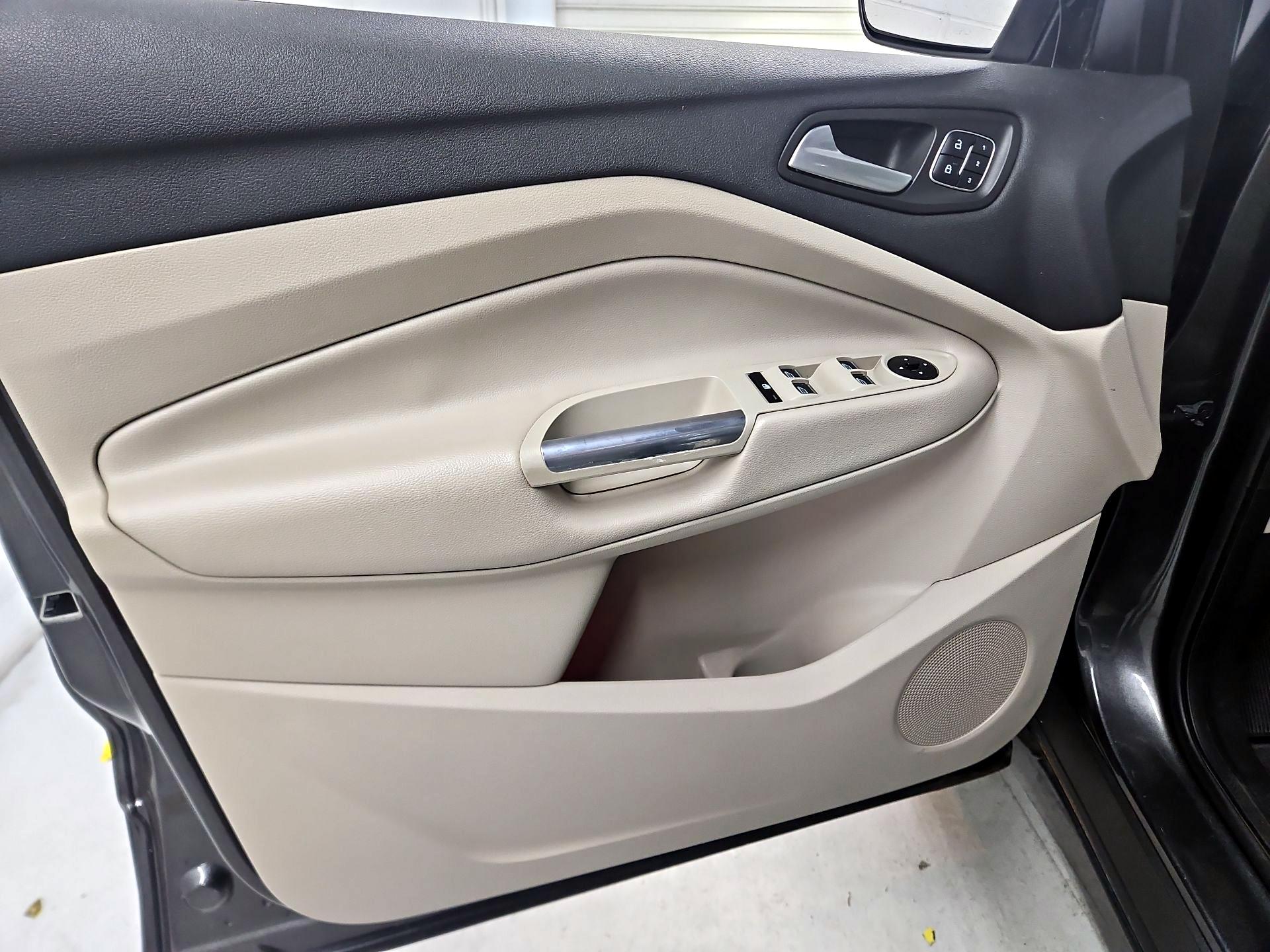 Thumbnail: 2019 Ford Escape - 12