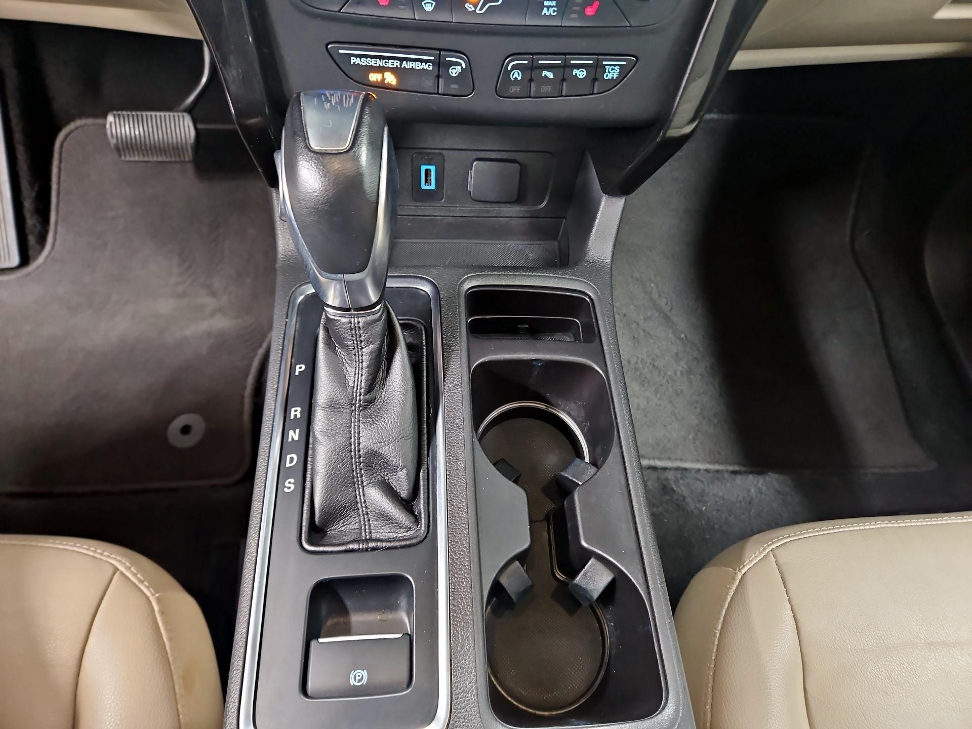 Thumbnail: 2019 Ford Escape - 18