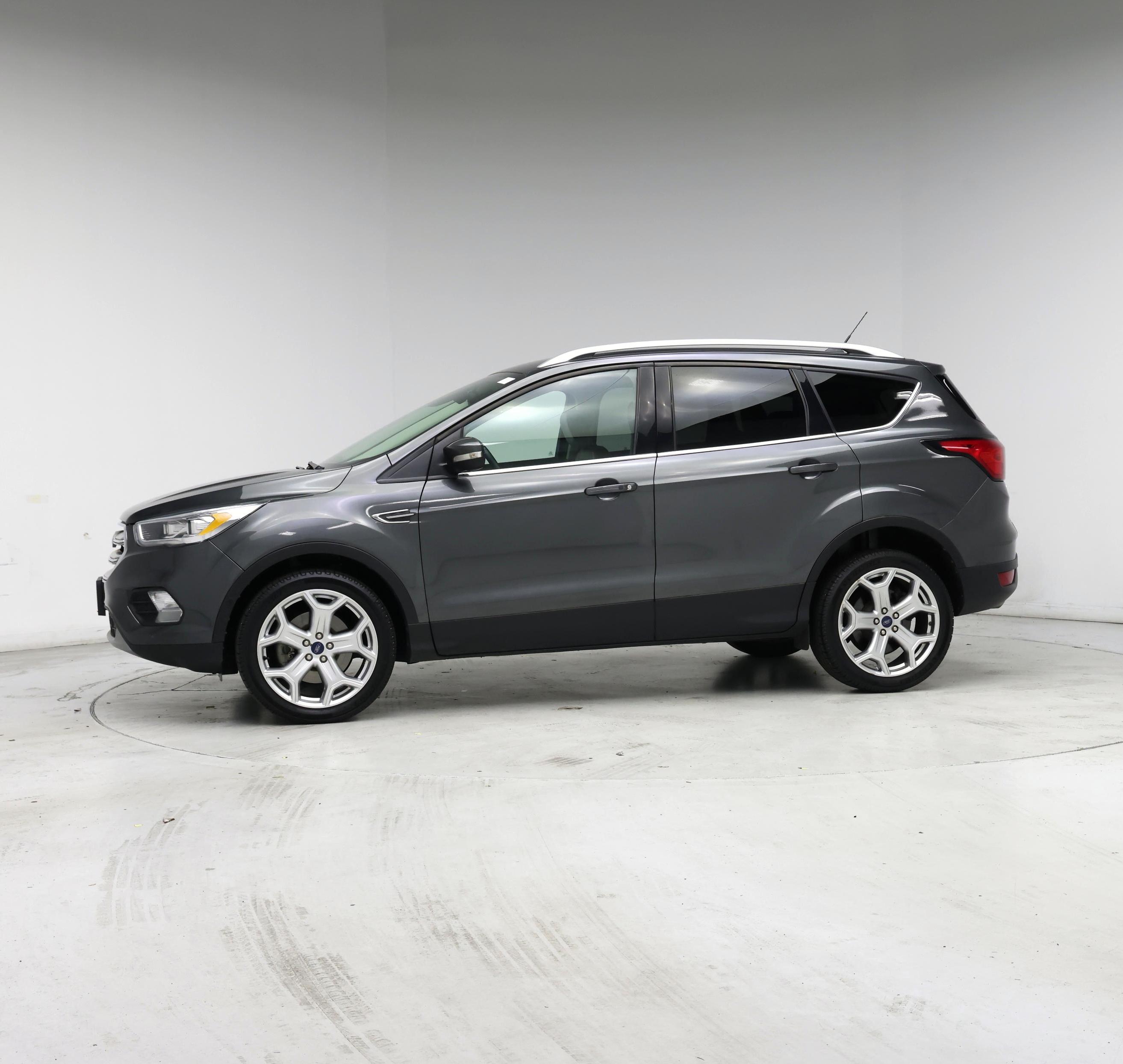 Thumbnail: 2019 Ford Escape - 3