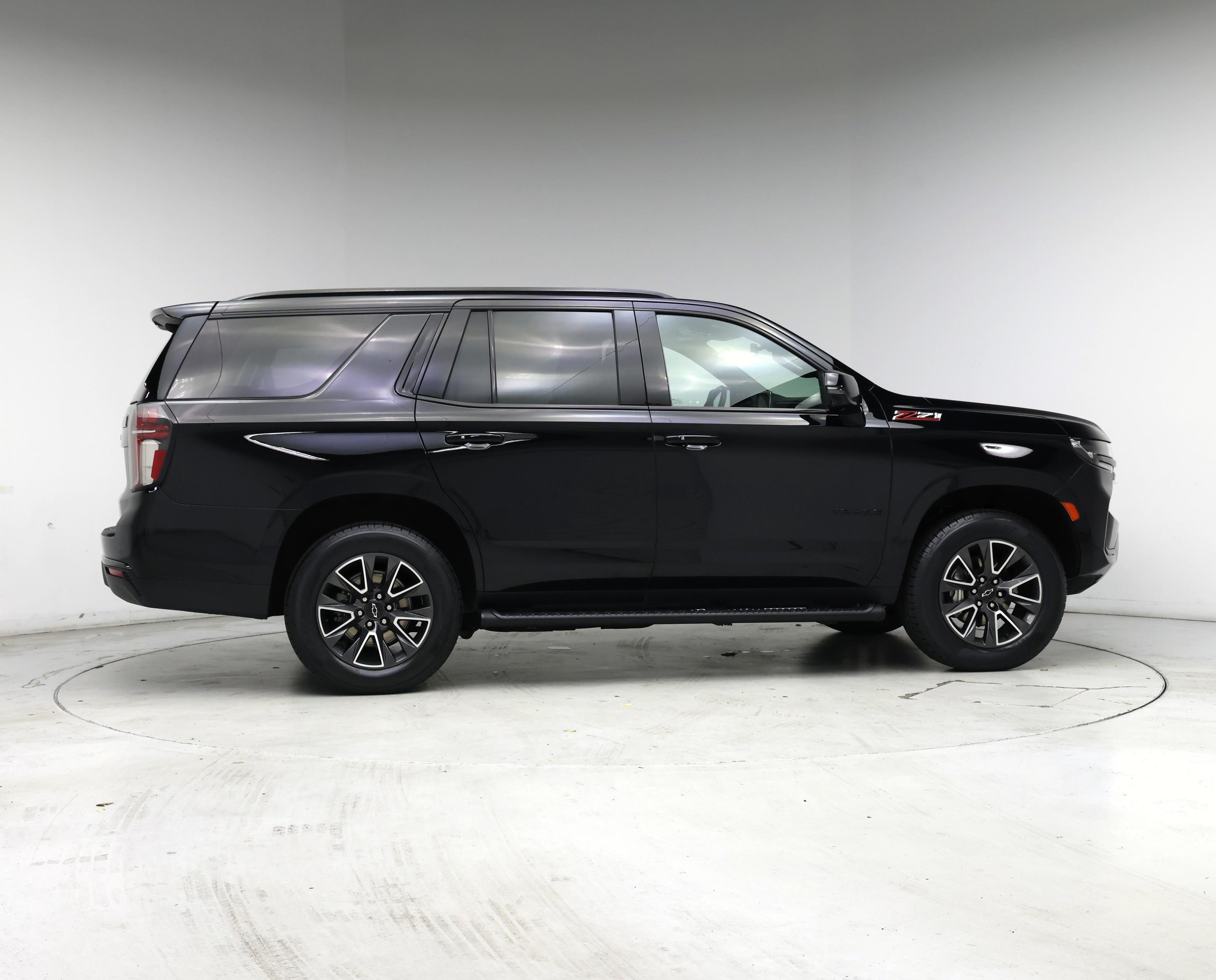 Thumbnail: 2022 Chevrolet Tahoe - 7