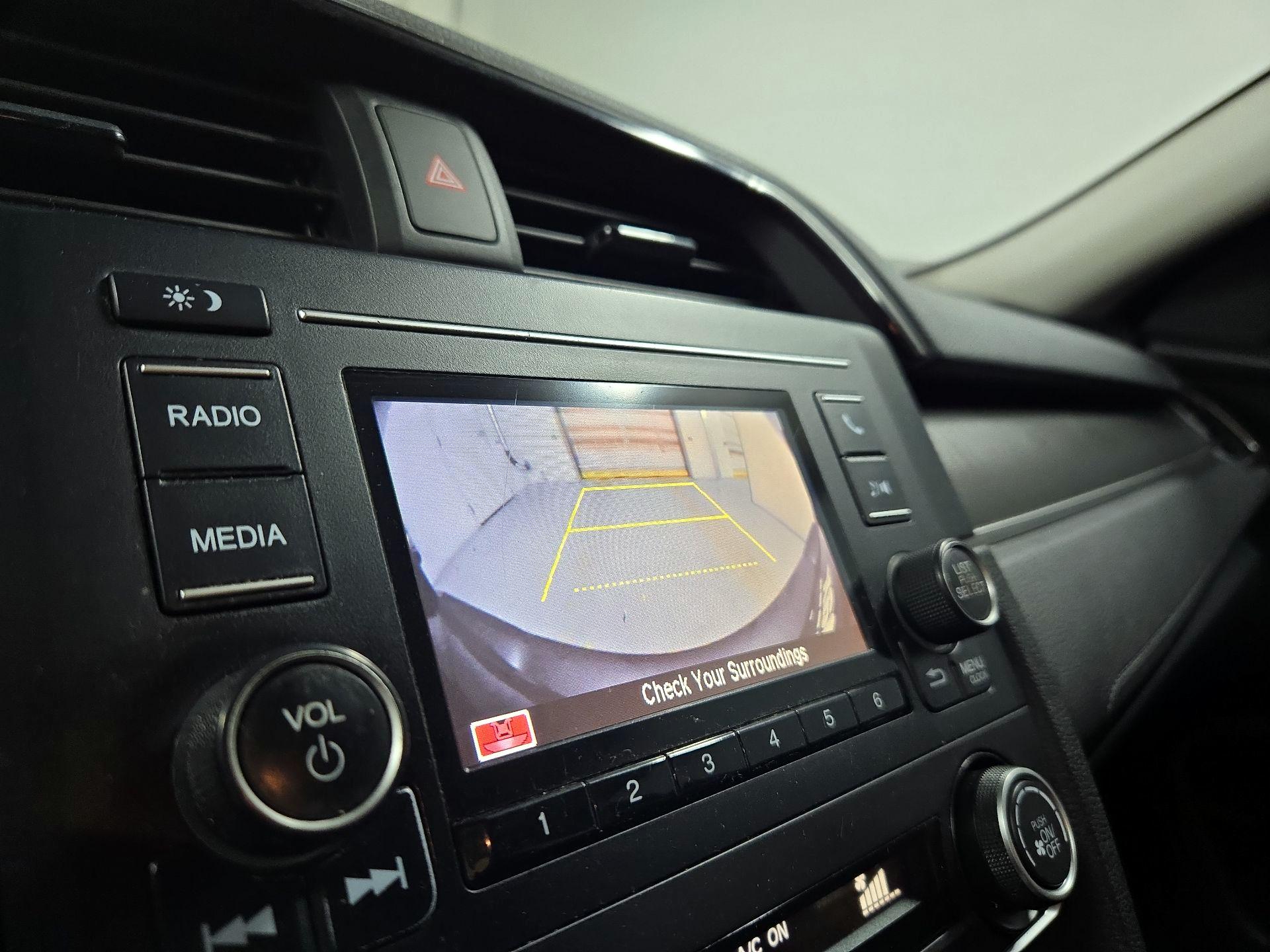 Thumbnail: 2019 Honda Civic - 14