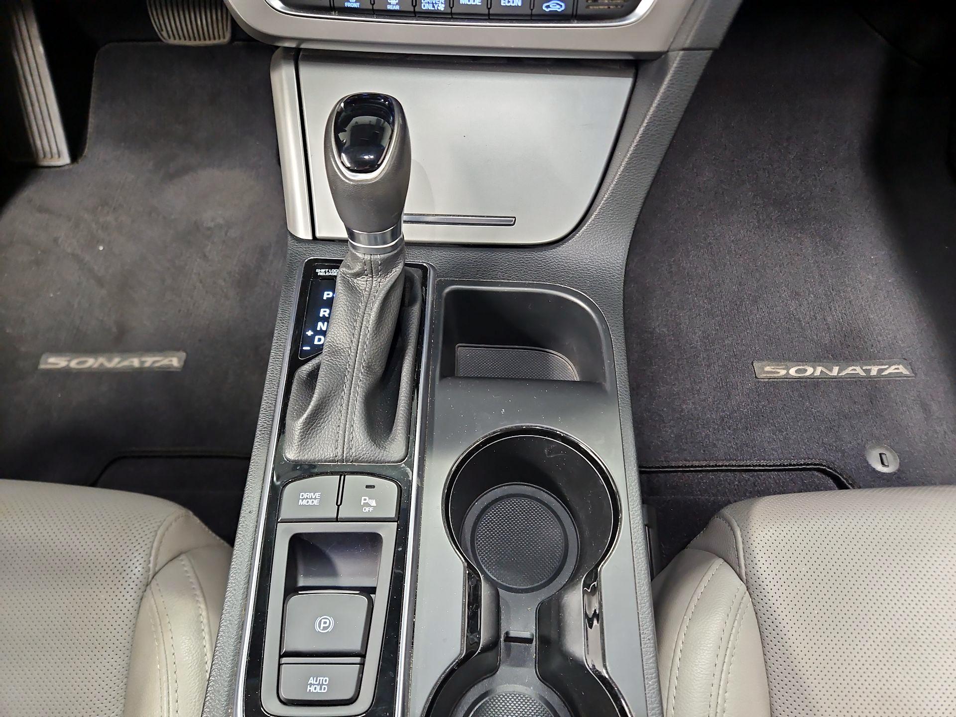 Thumbnail: 2017 Hyundai Sonata - 17