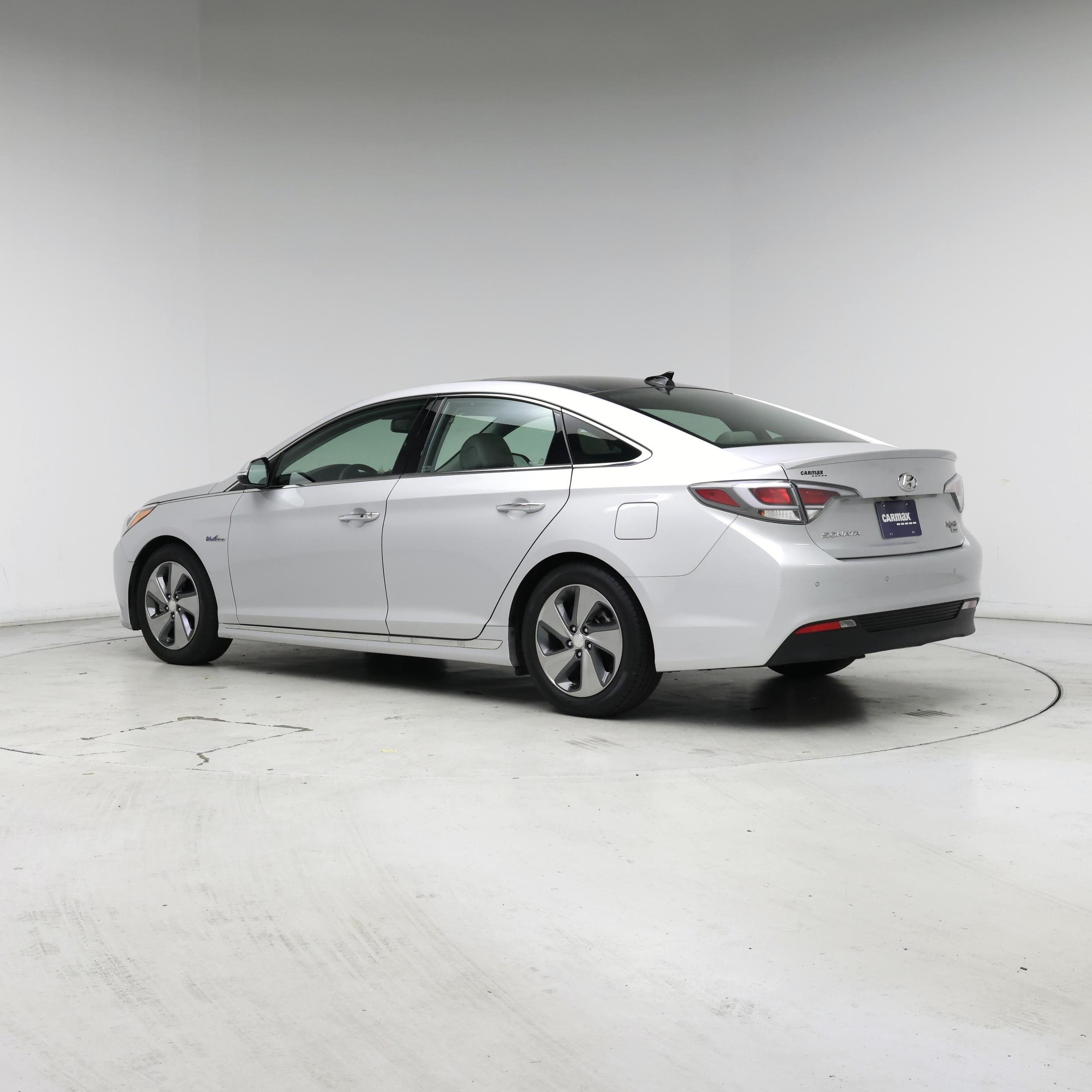Thumbnail: 2017 Hyundai Sonata - 2