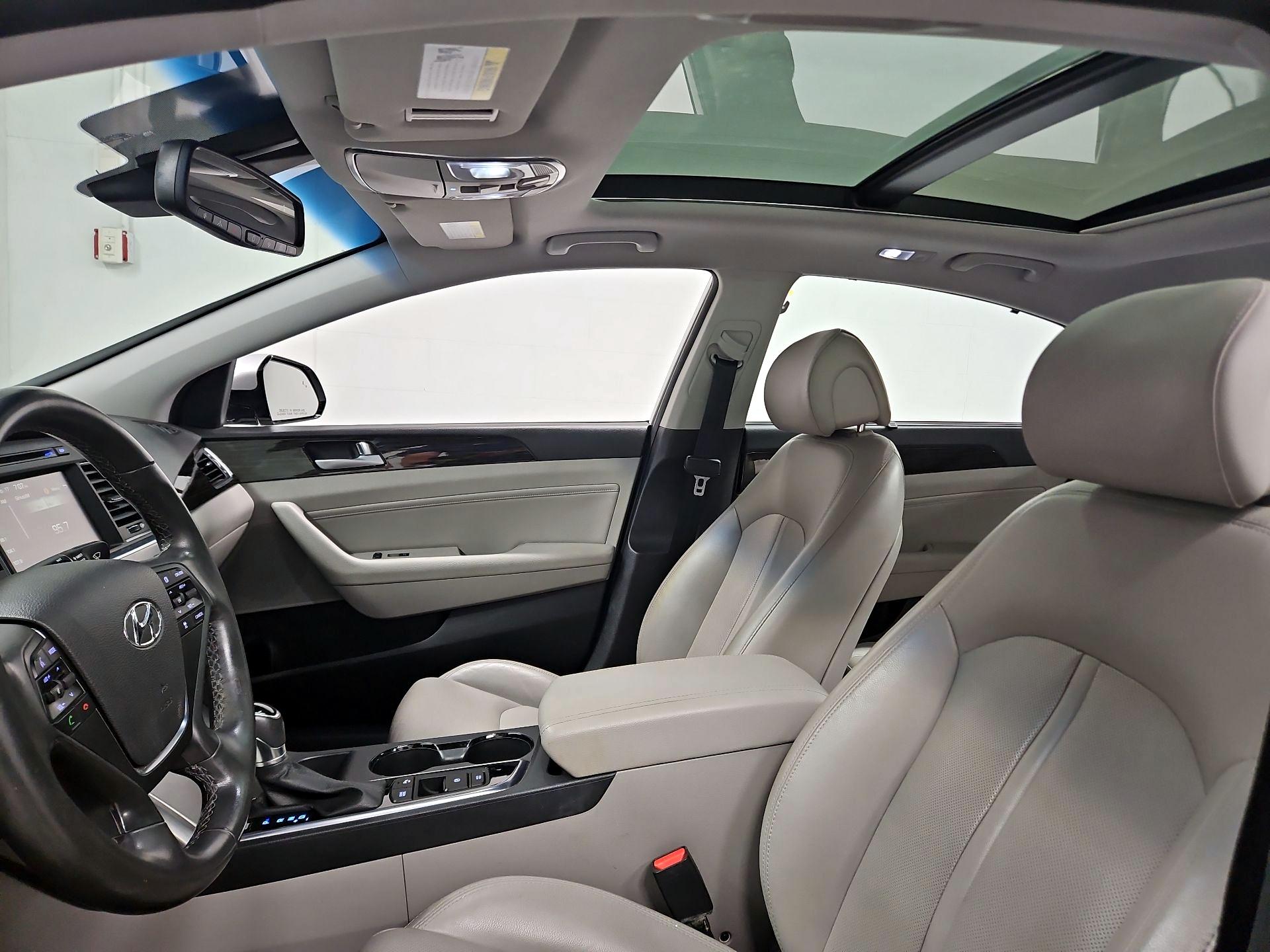 Thumbnail: 2017 Hyundai Sonata - 19