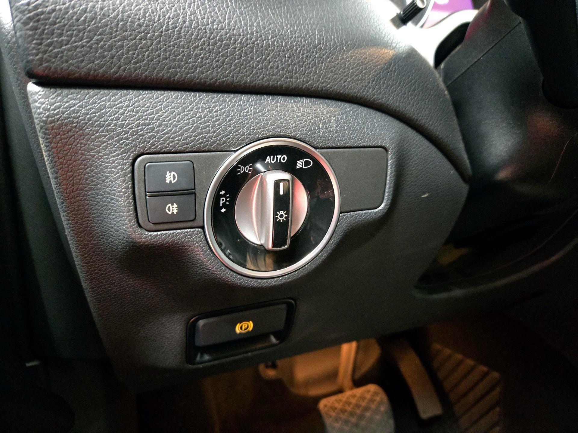 Thumbnail: 2020 Mercedes-Benz GLA - 13