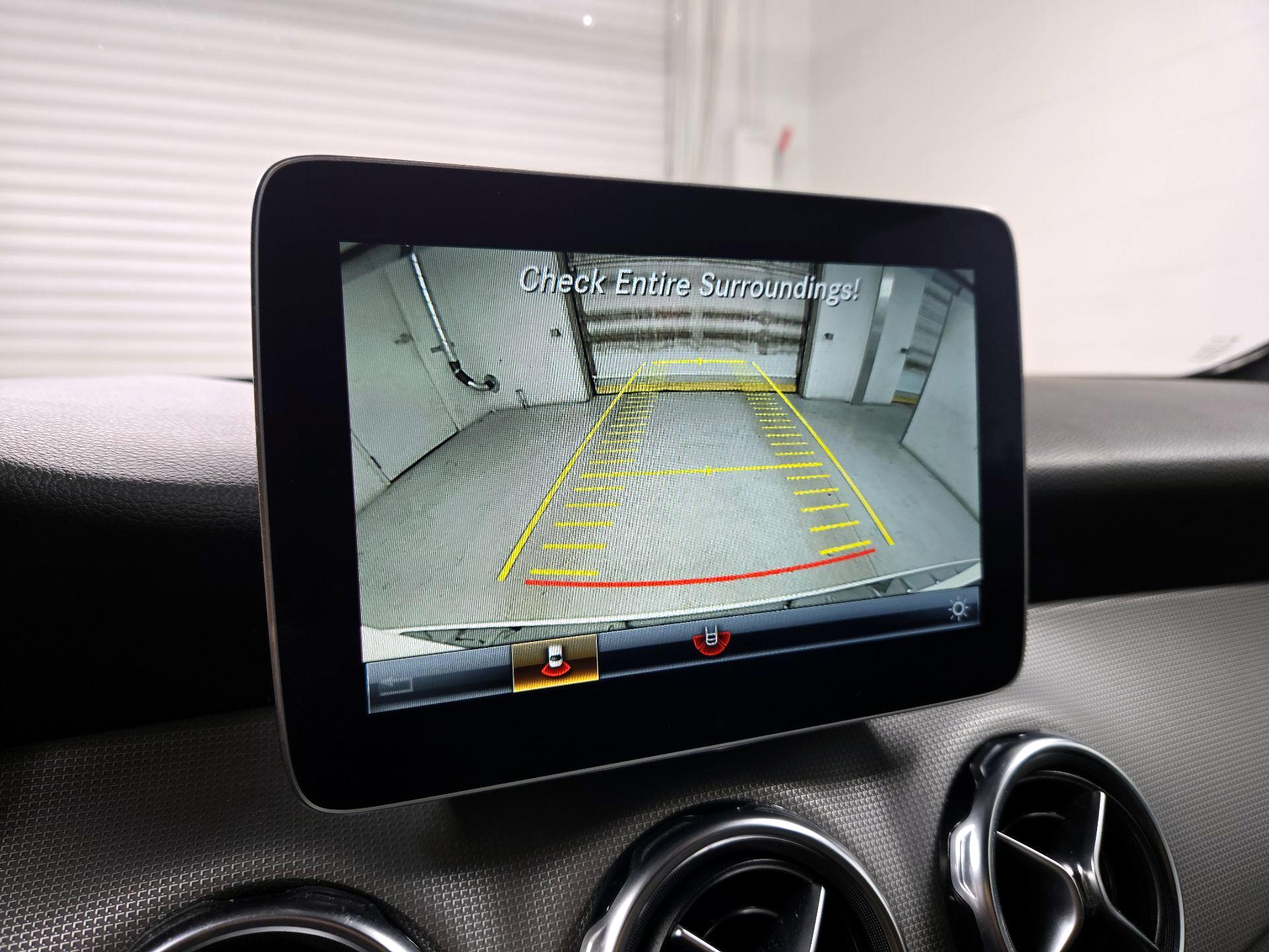 Thumbnail: 2020 Mercedes-Benz GLA - 15