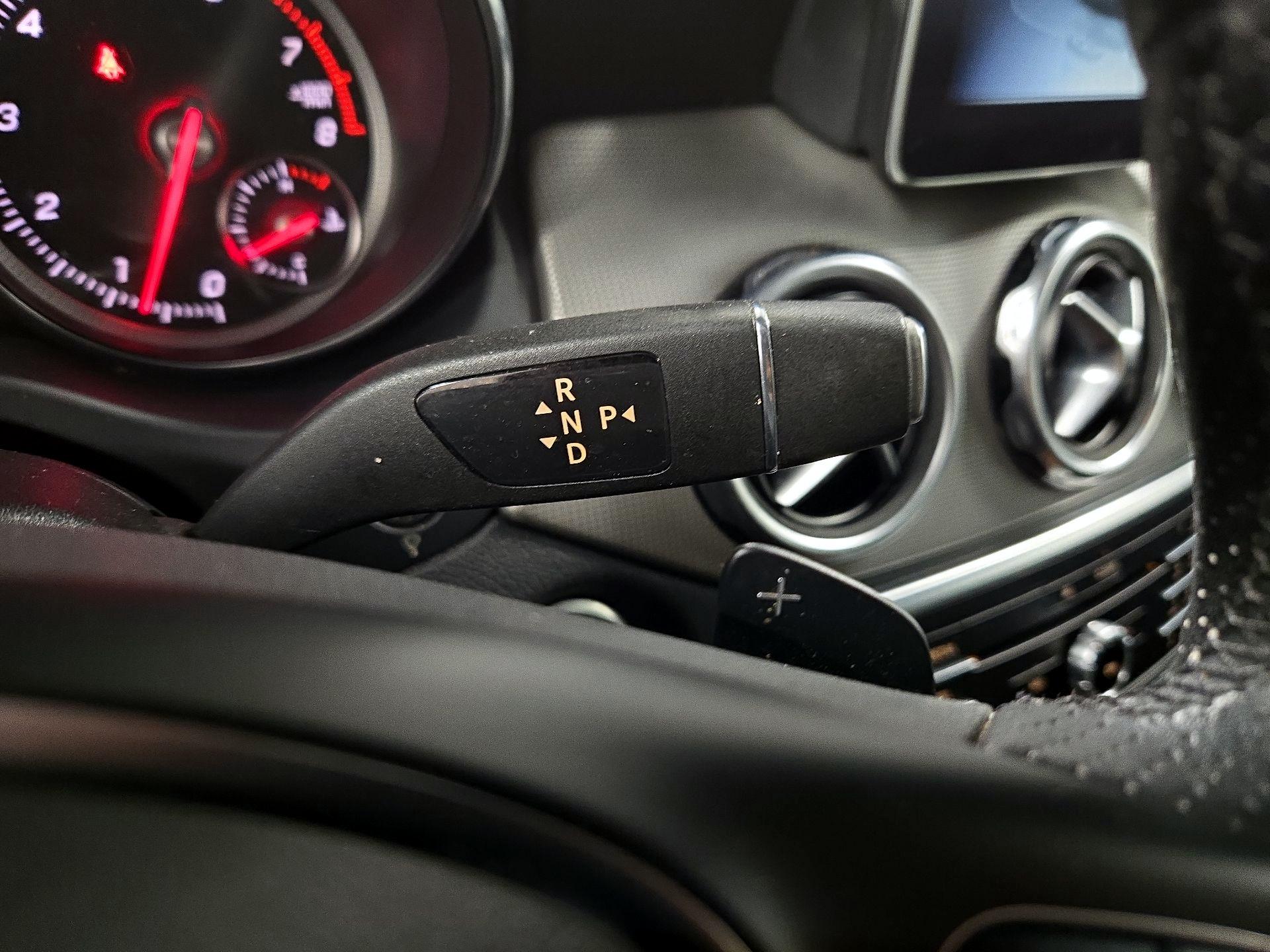 Thumbnail: 2020 Mercedes-Benz GLA - 18