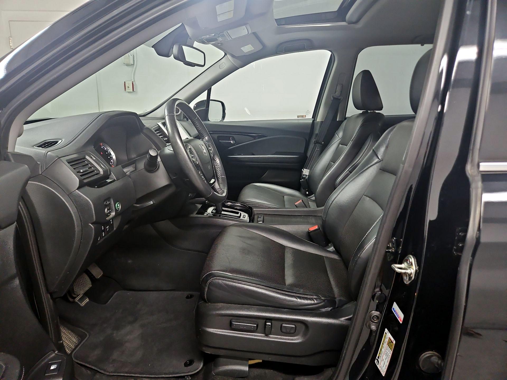 Thumbnail: 2017 Honda Ridgeline - 11
