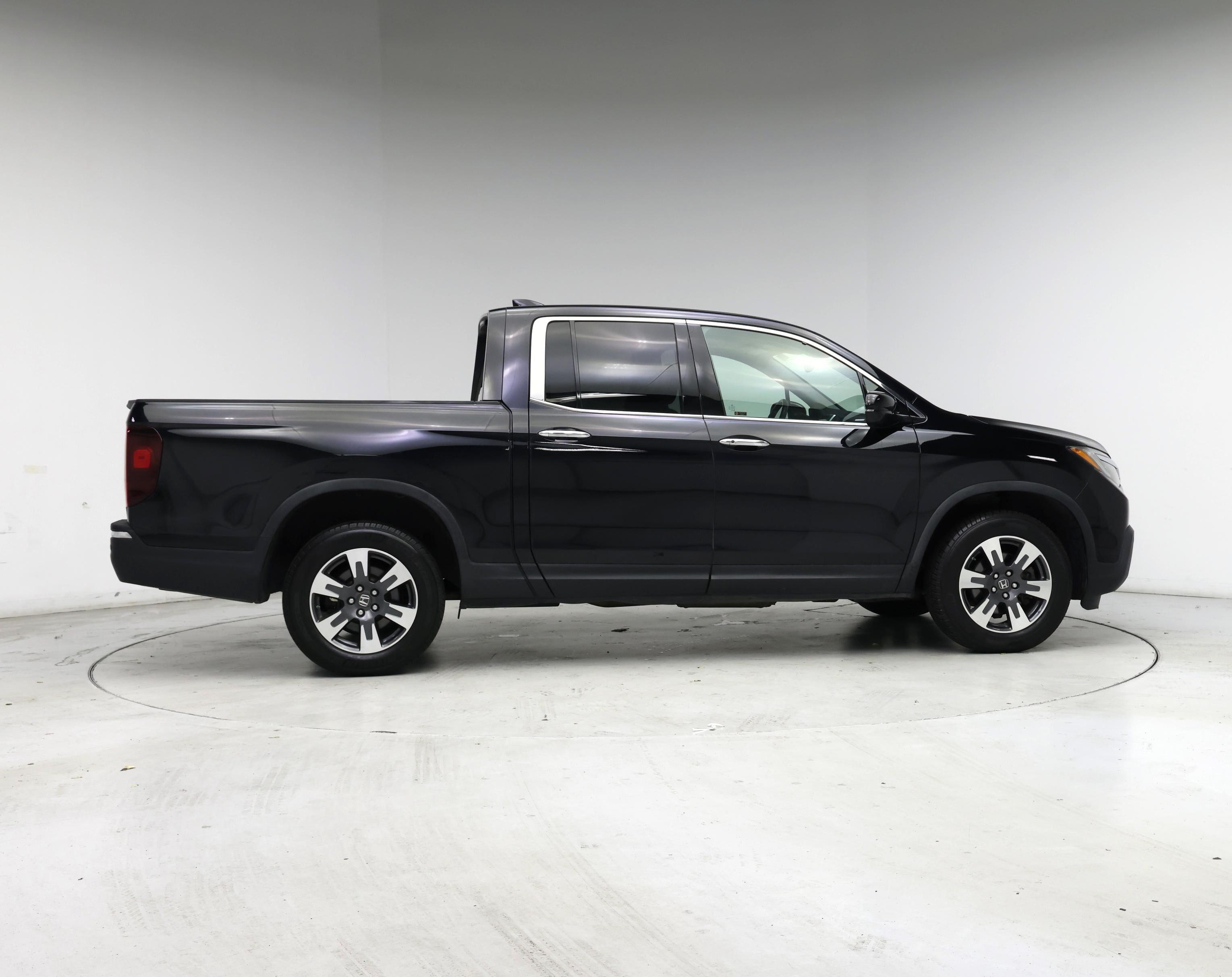 Thumbnail: 2017 Honda Ridgeline - 7