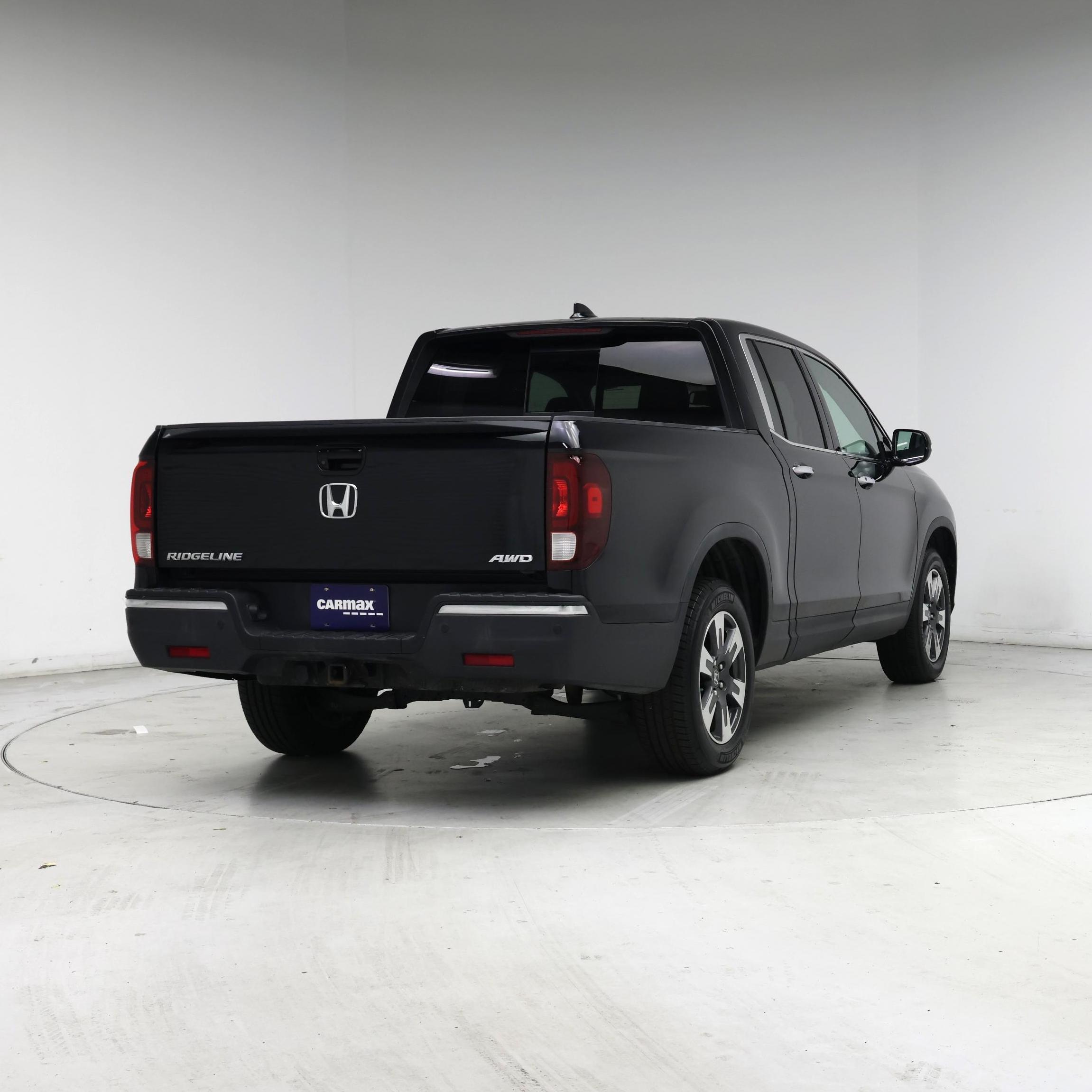 Thumbnail: 2017 Honda Ridgeline - 8