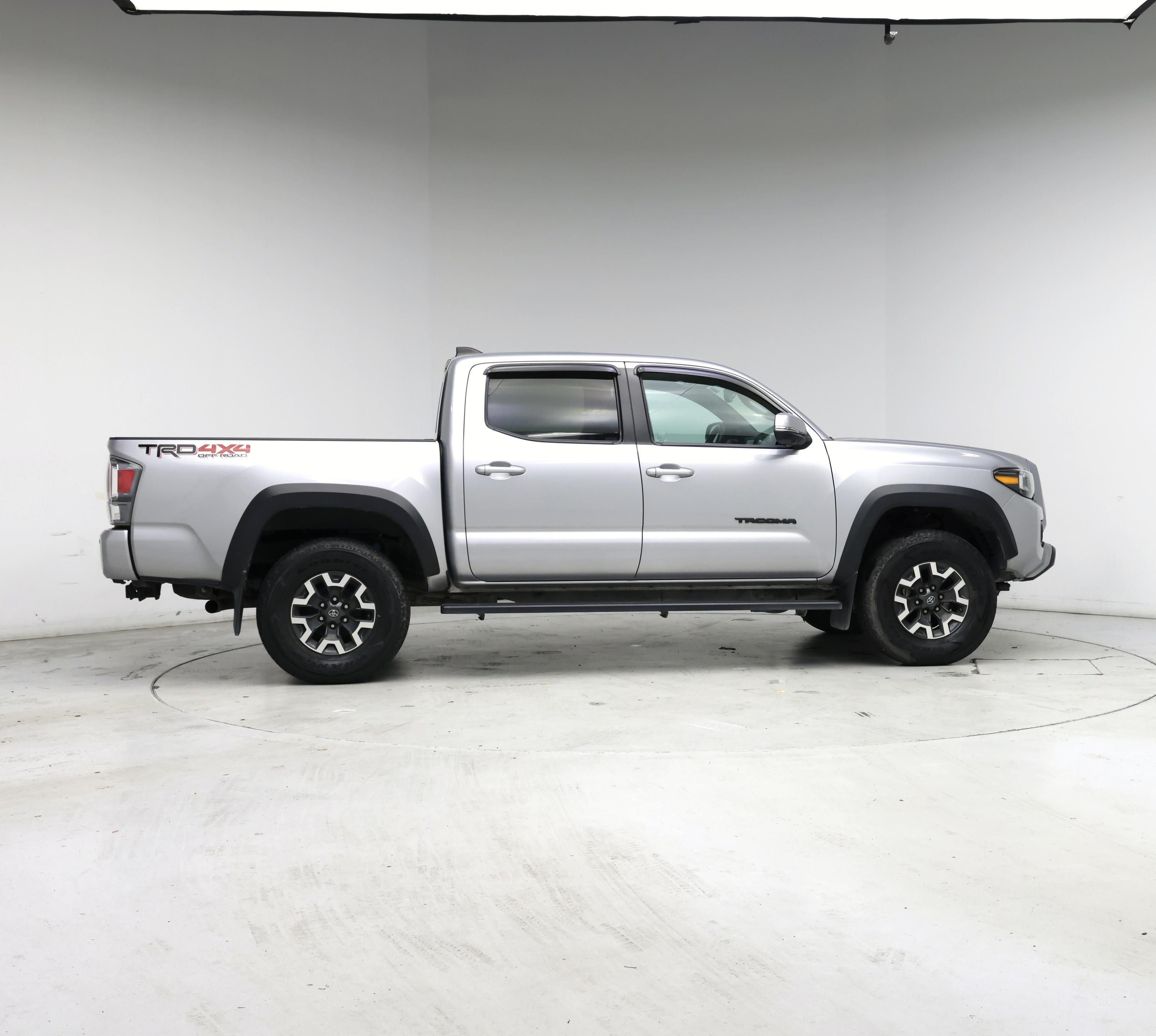 Thumbnail: 2021 Toyota Tacoma - 7