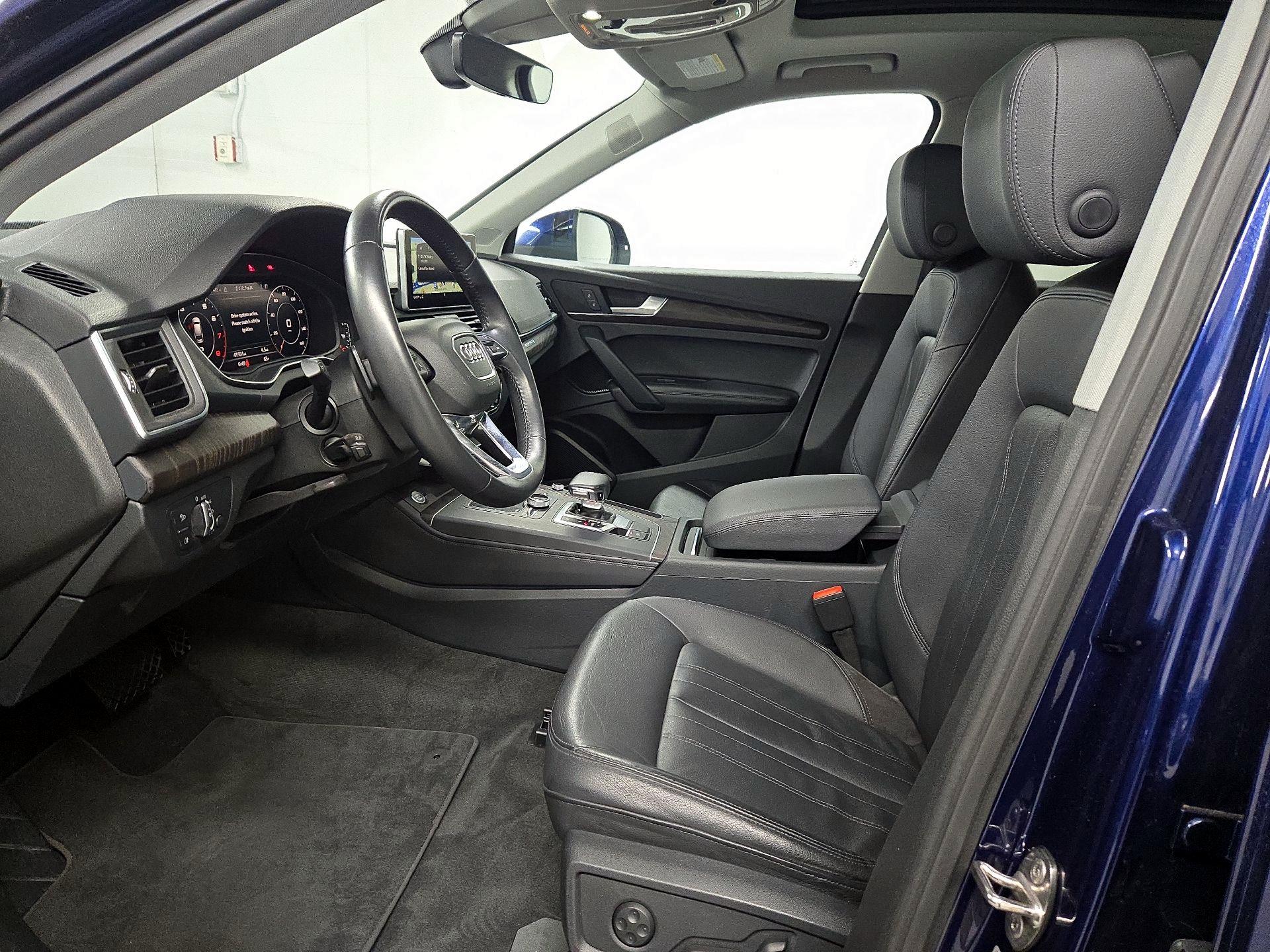 Thumbnail: 2019 Audi Q5 - 11