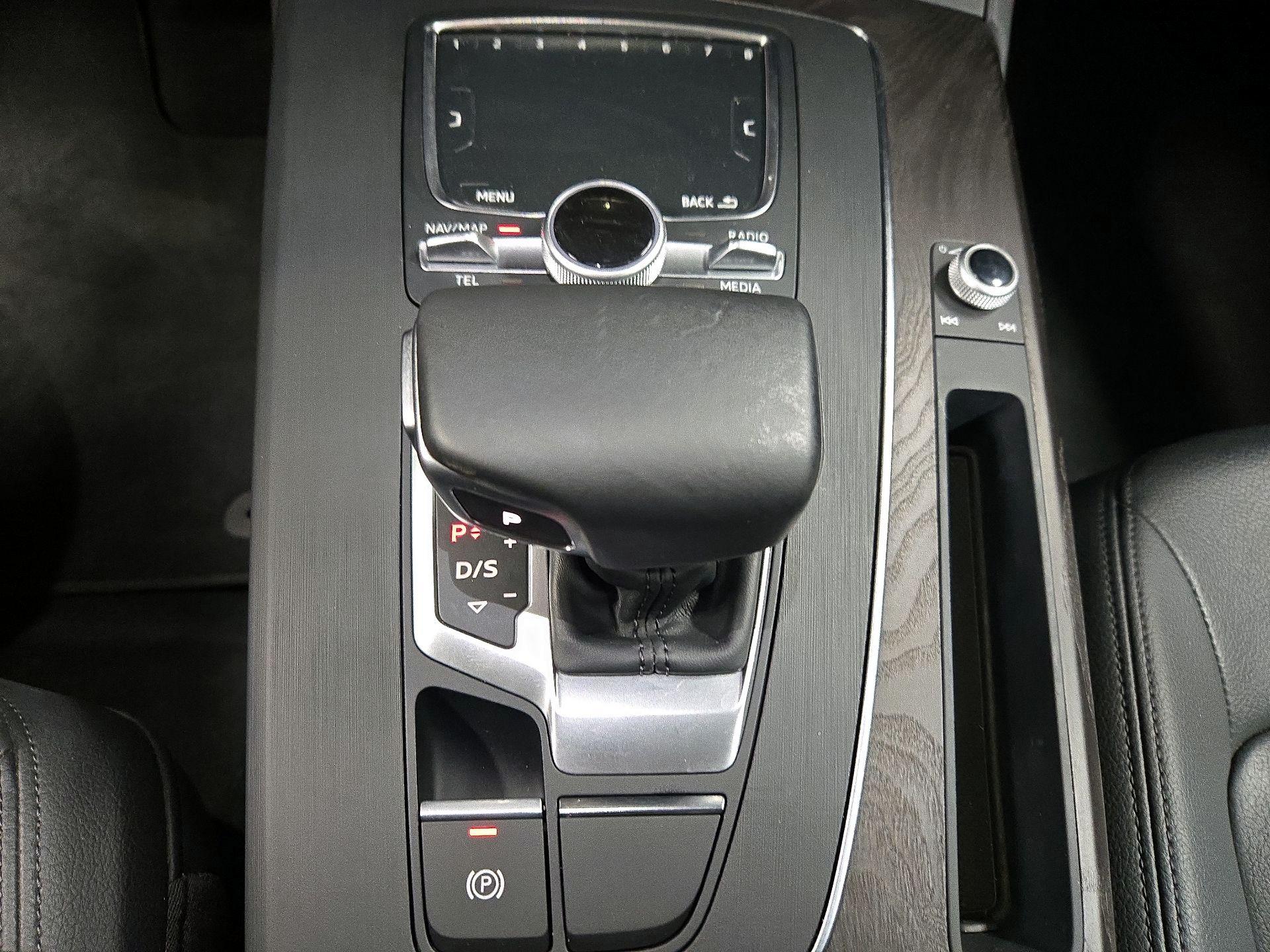 Thumbnail: 2019 Audi Q5 - 18