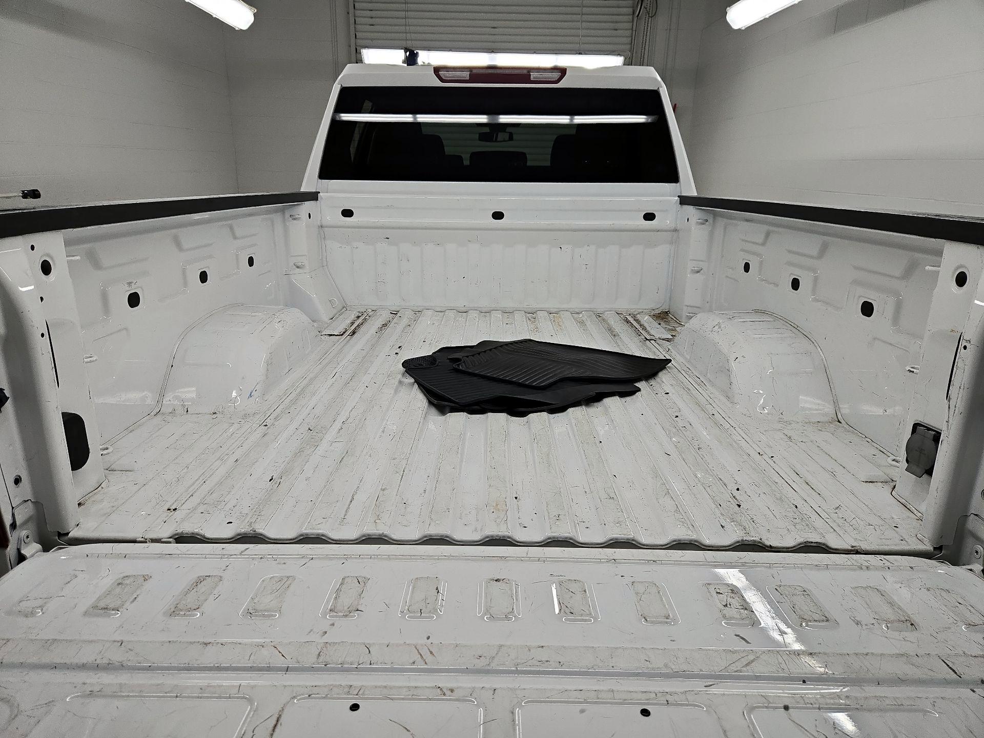 Thumbnail: 2023 Chevrolet Silverado 2500 - 20