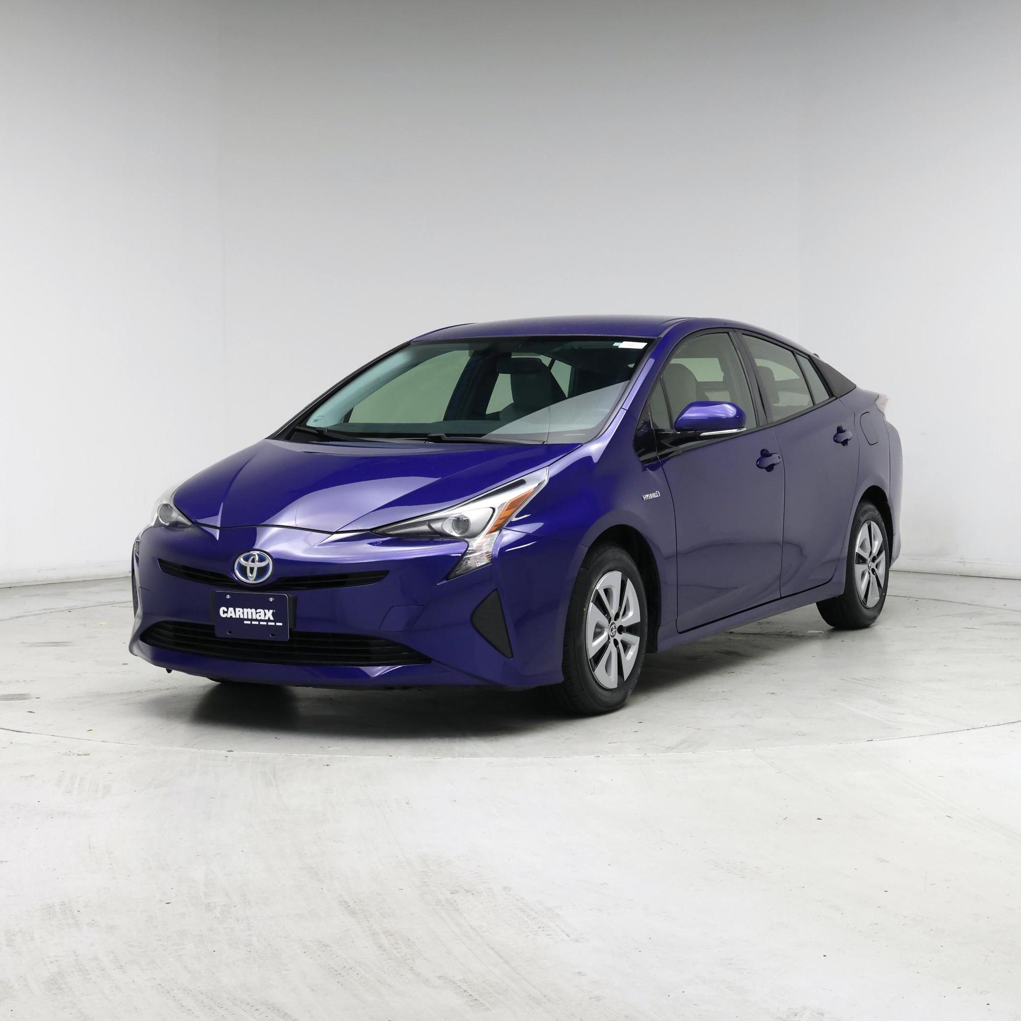 Thumbnail: 2016 Toyota Prius - 4