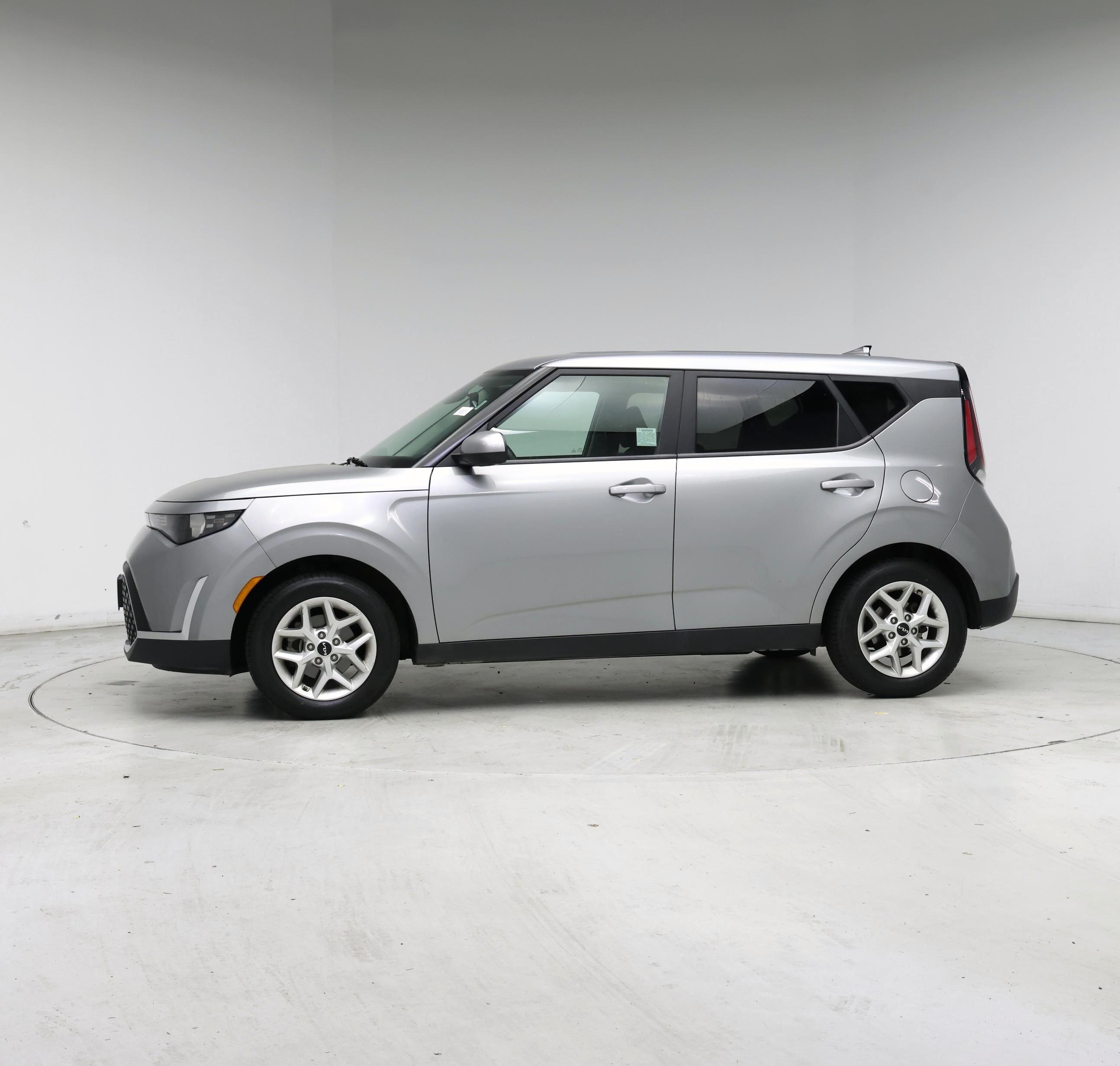 Thumbnail: 2023 Kia Soul - 3