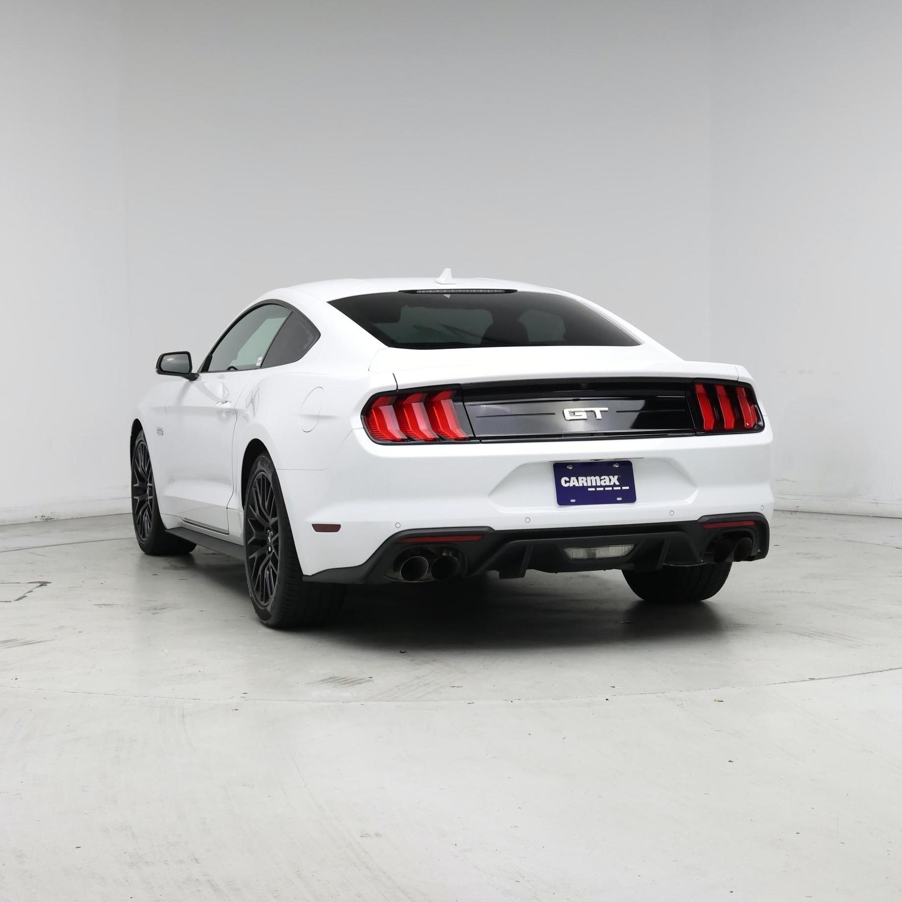 Thumbnail: 2022 Ford Mustang - 6