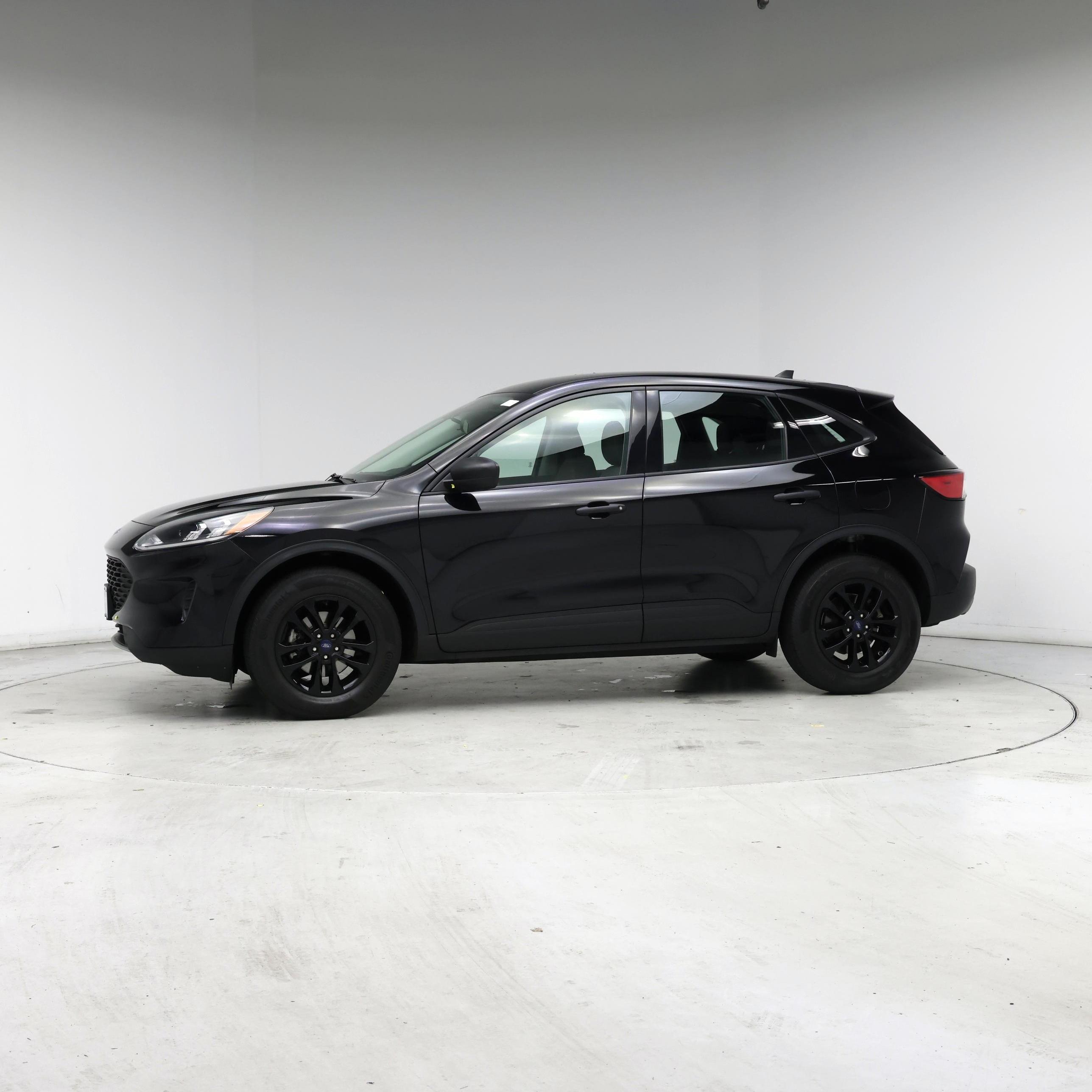Thumbnail: 2022 Ford Escape - 3