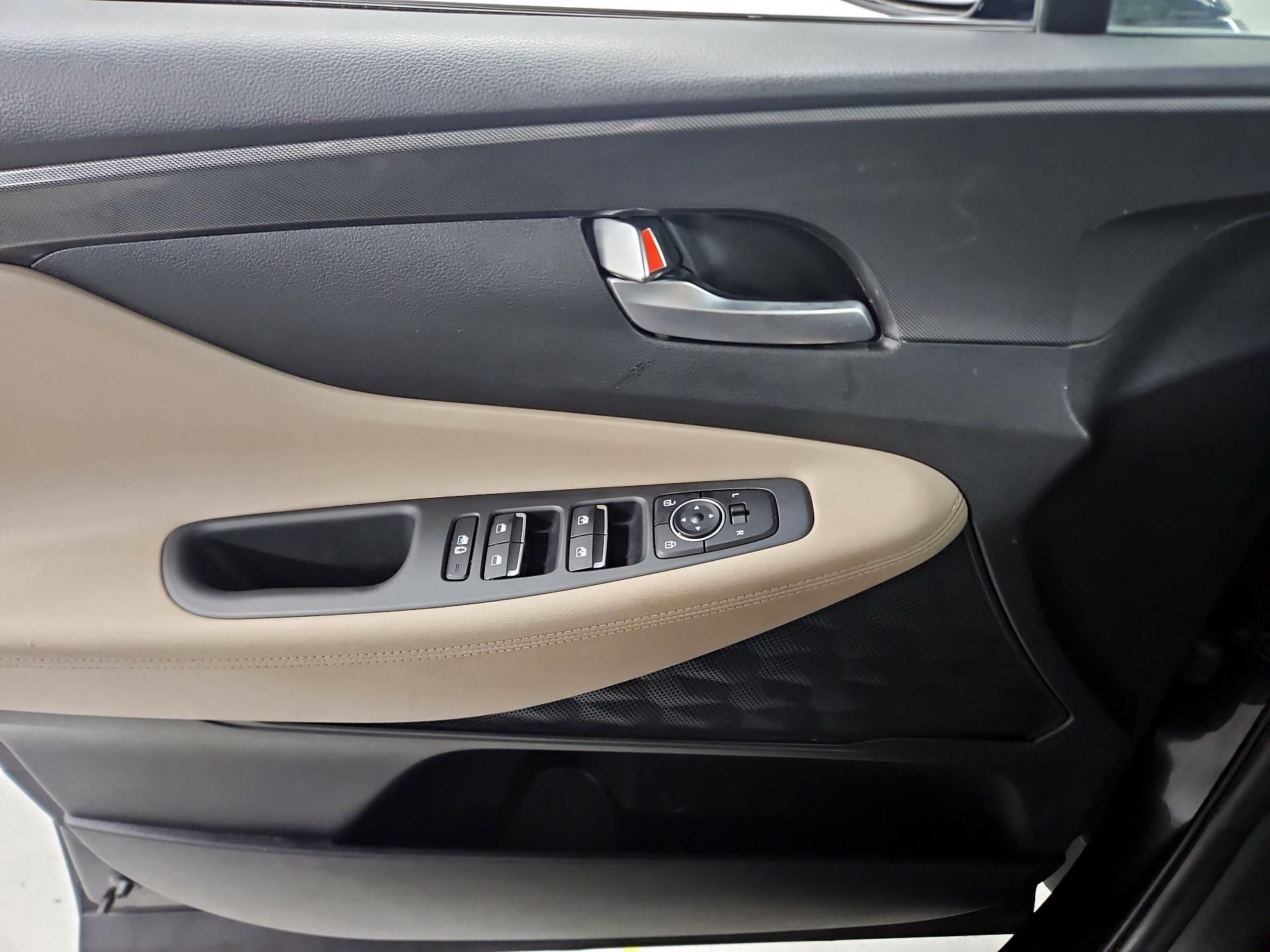 Thumbnail: 2023 Hyundai Santa Fe - 12