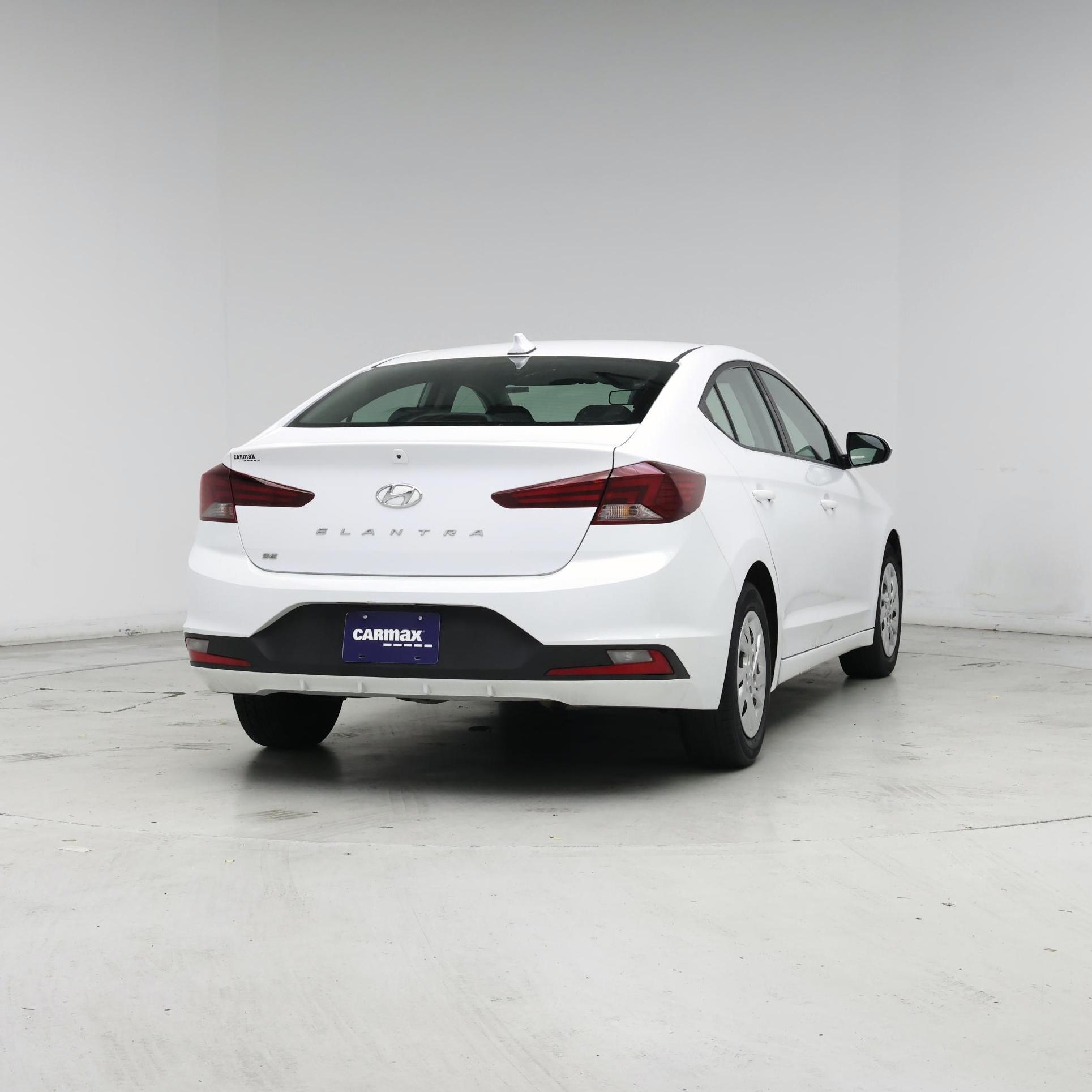 Thumbnail: 2020 Hyundai Elantra - 8