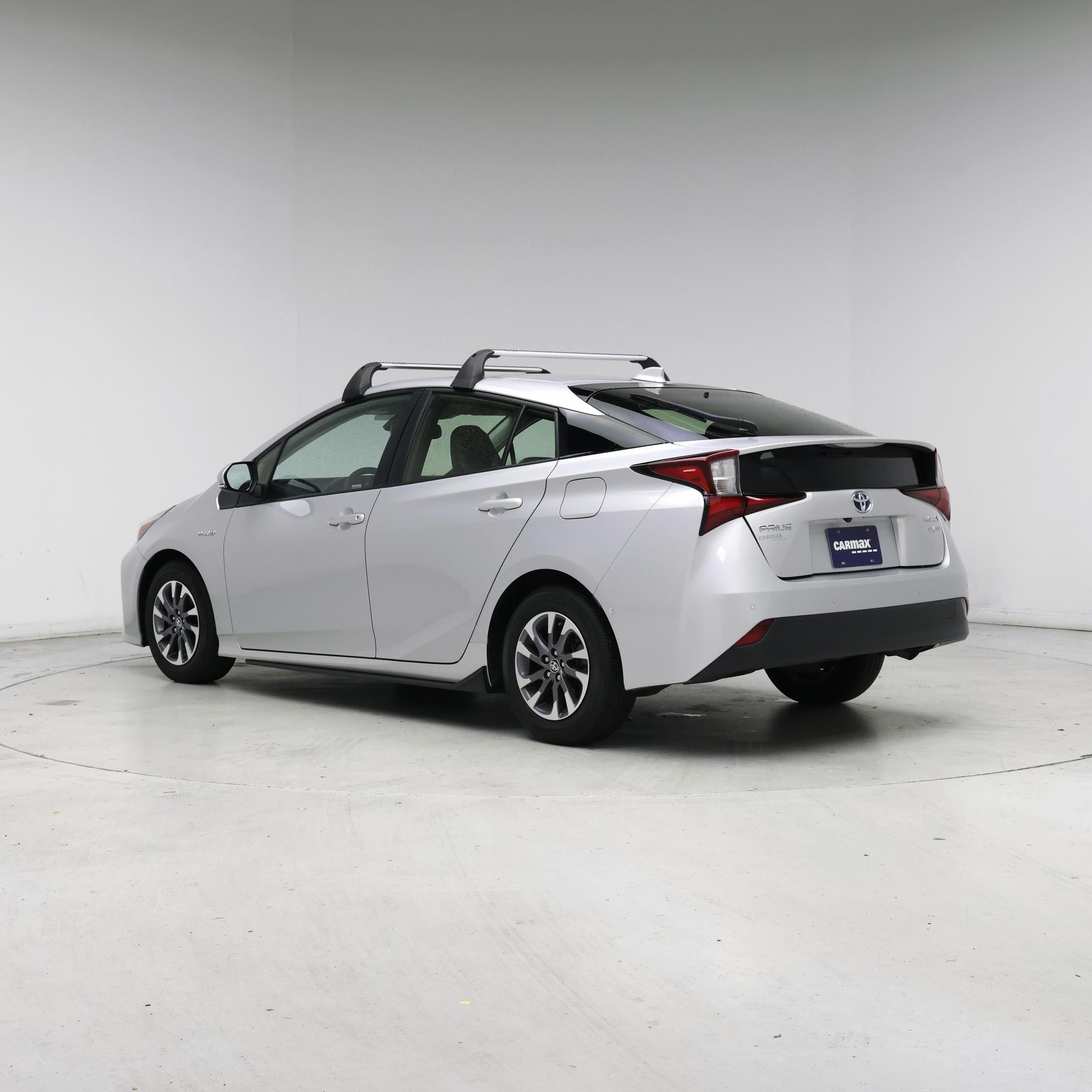 Thumbnail: 2022 Toyota Prius - 2