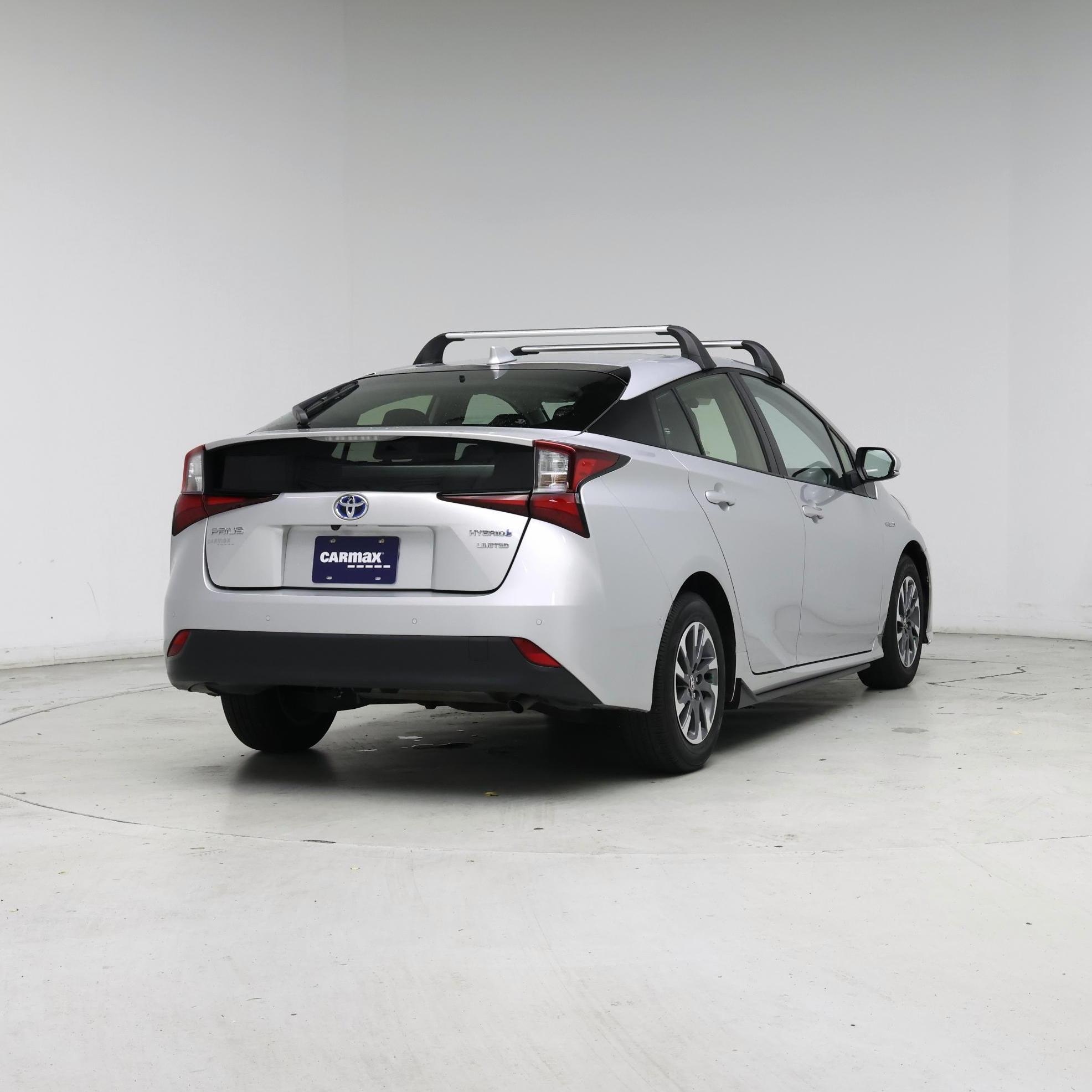 Thumbnail: 2022 Toyota Prius - 8