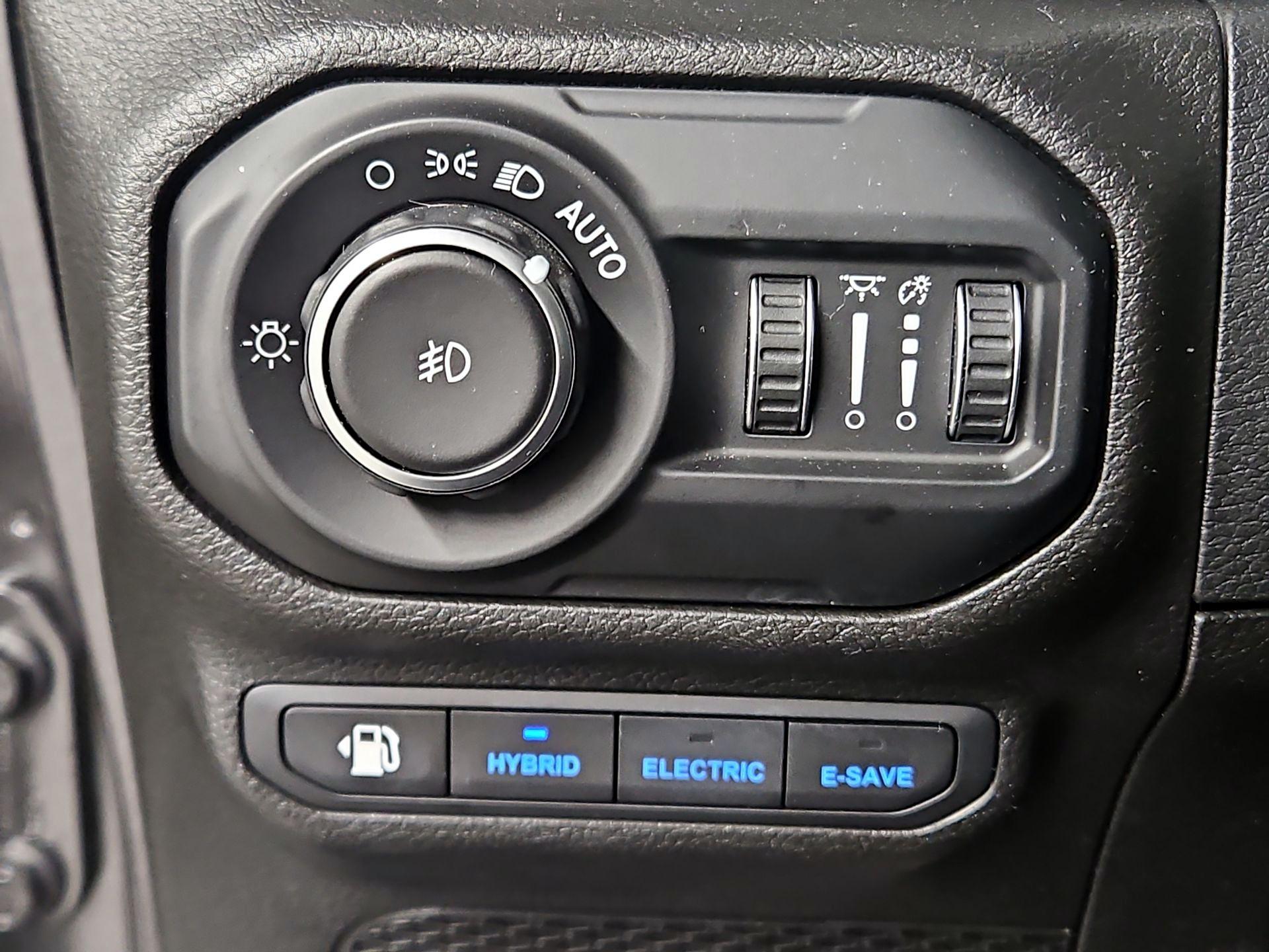 Thumbnail: 2021 Jeep Wrangler - 13