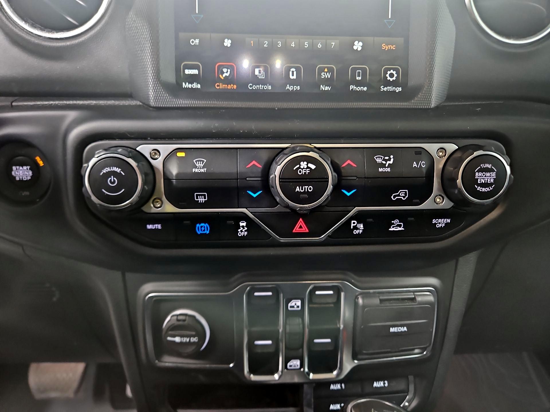 Thumbnail: 2021 Jeep Wrangler - 17