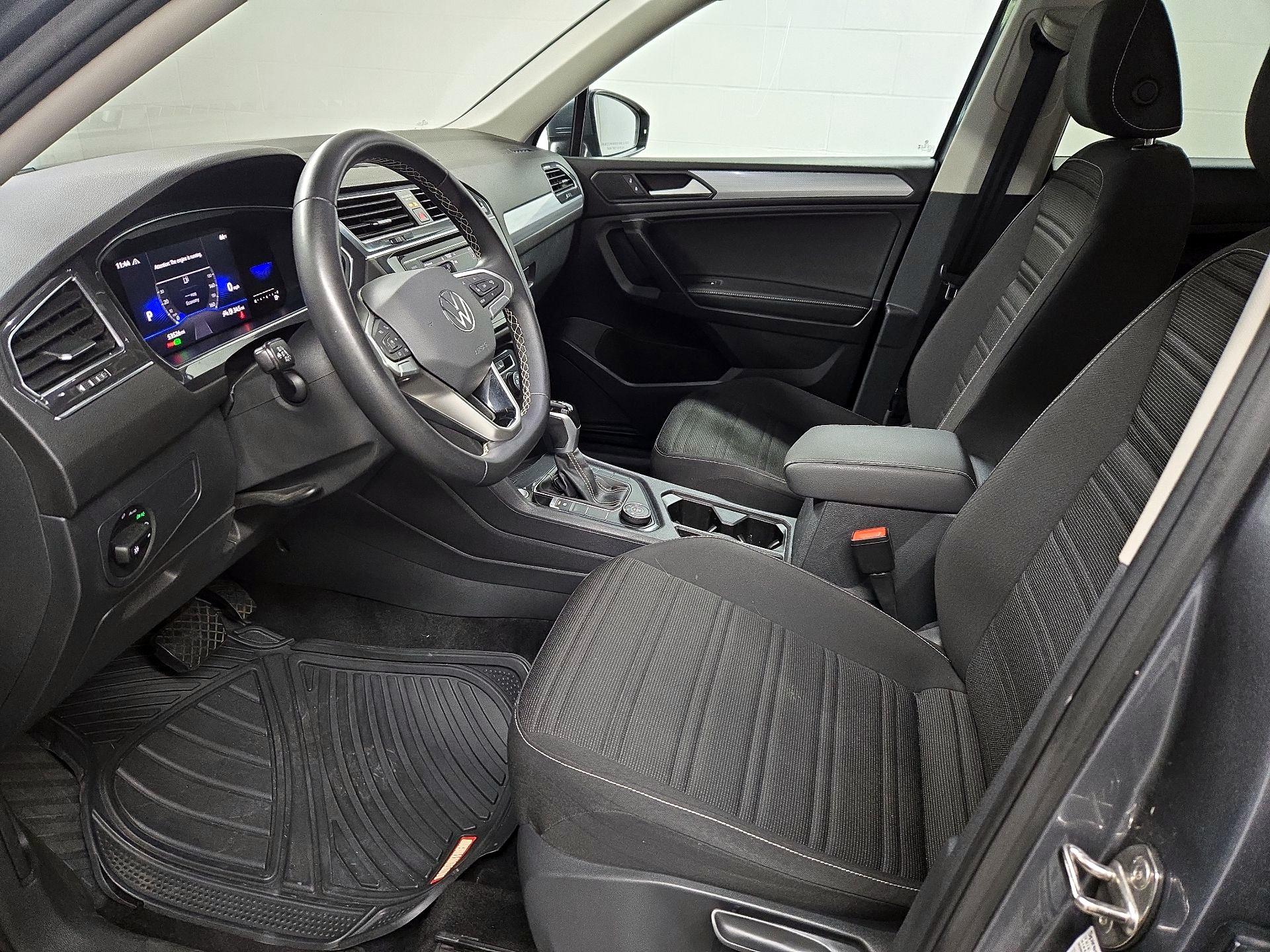 Thumbnail: 2023 Volkswagen Tiguan - 11