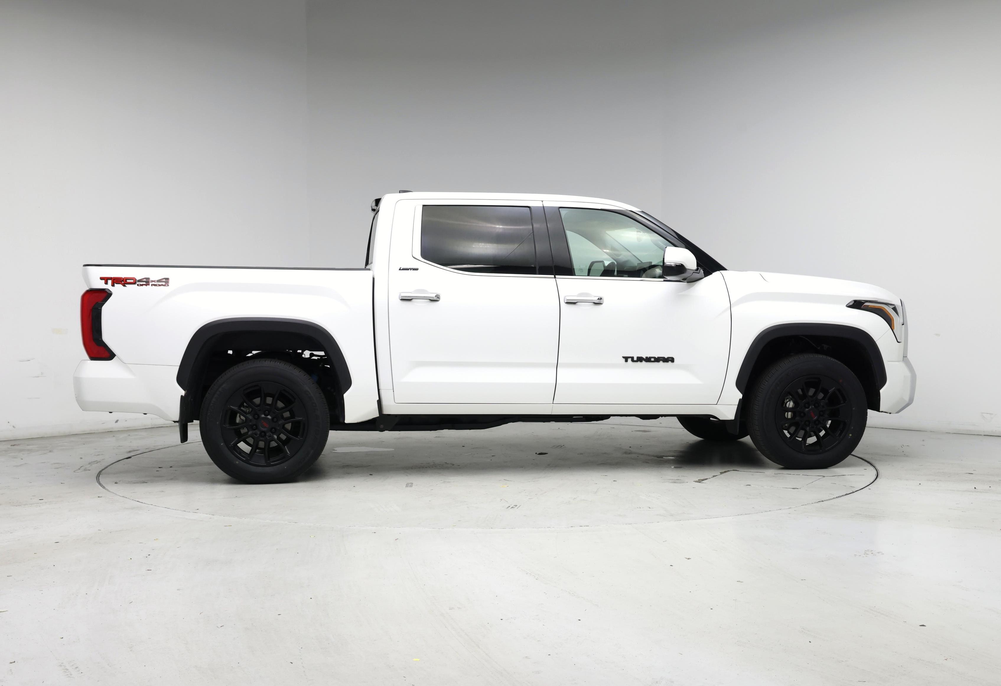 Thumbnail: 2023 Toyota Tundra - 7