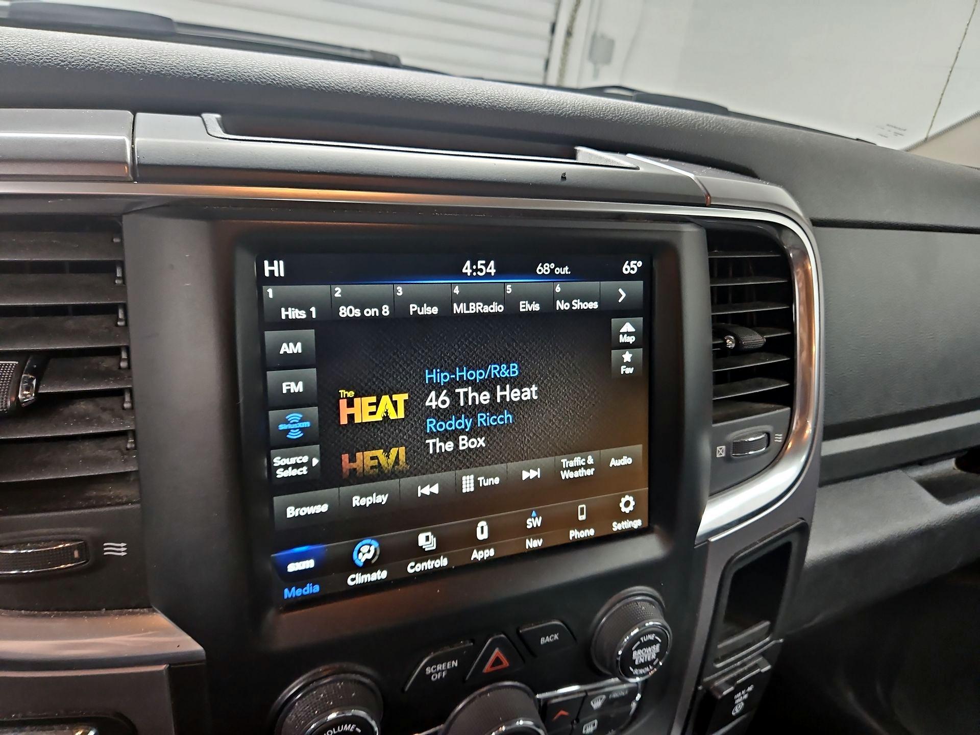 Thumbnail: 2023 RAM 1500 Classic - 16