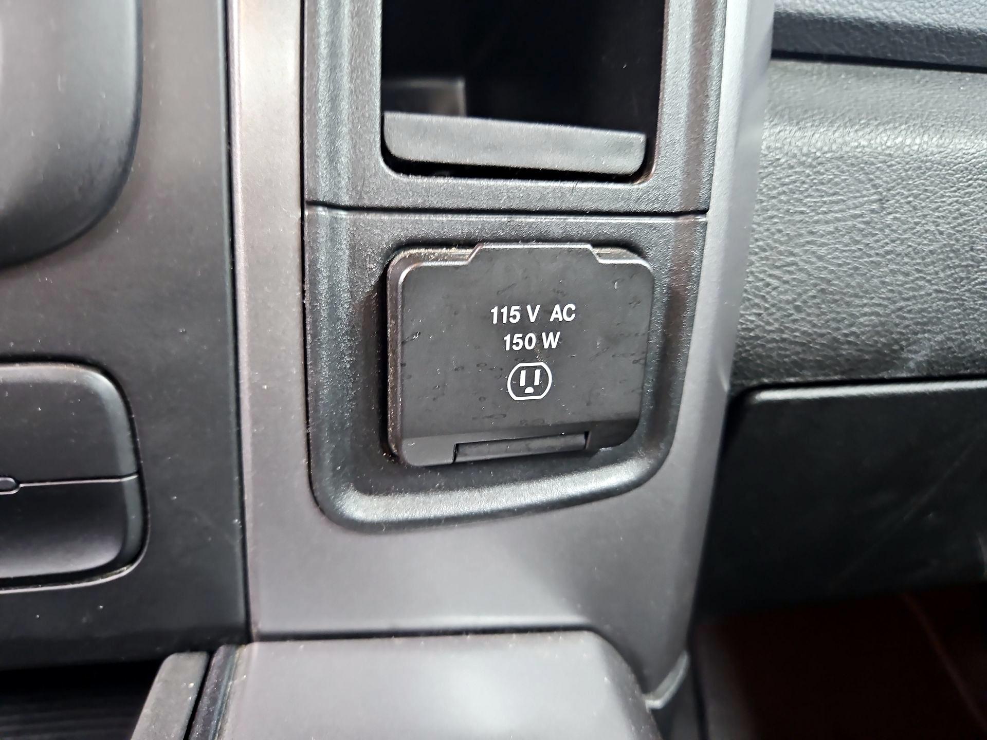 Thumbnail: 2023 RAM 1500 Classic - 19