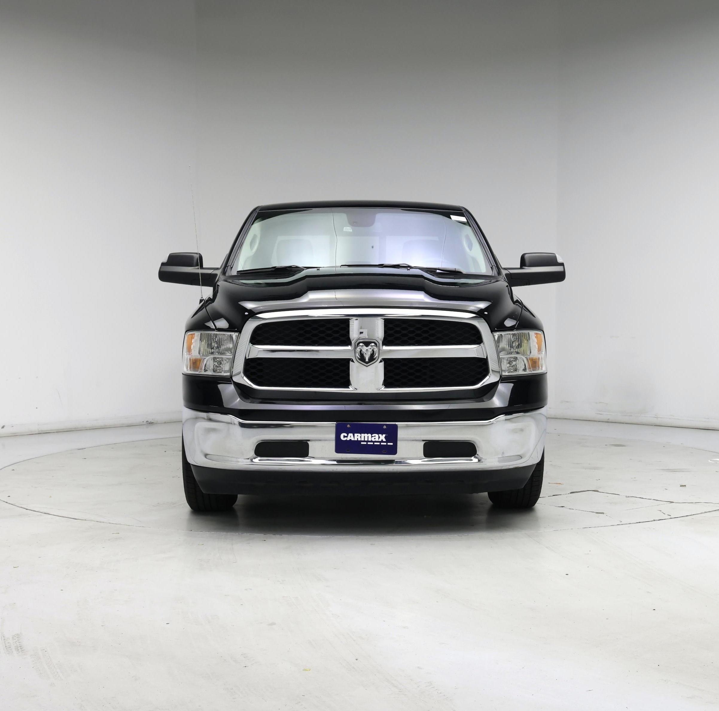 Thumbnail: 2023 RAM 1500 Classic - 5