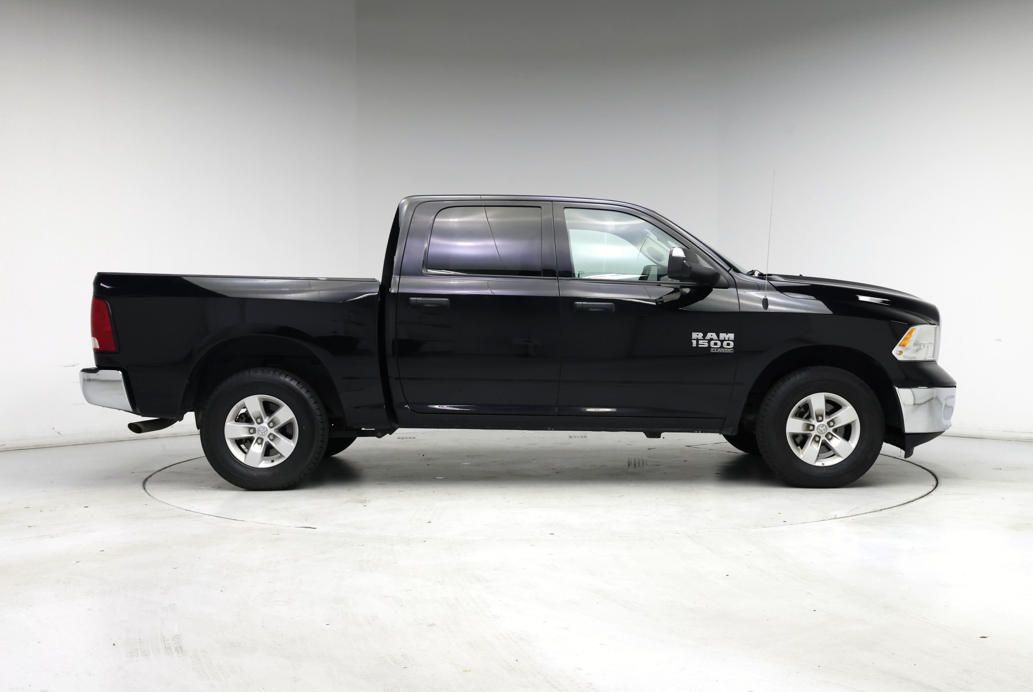 Thumbnail: 2023 RAM 1500 Classic - 7