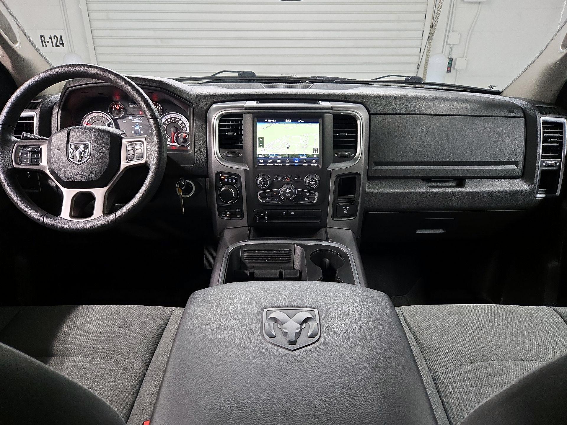 Thumbnail: 2023 RAM 1500 Classic - 9