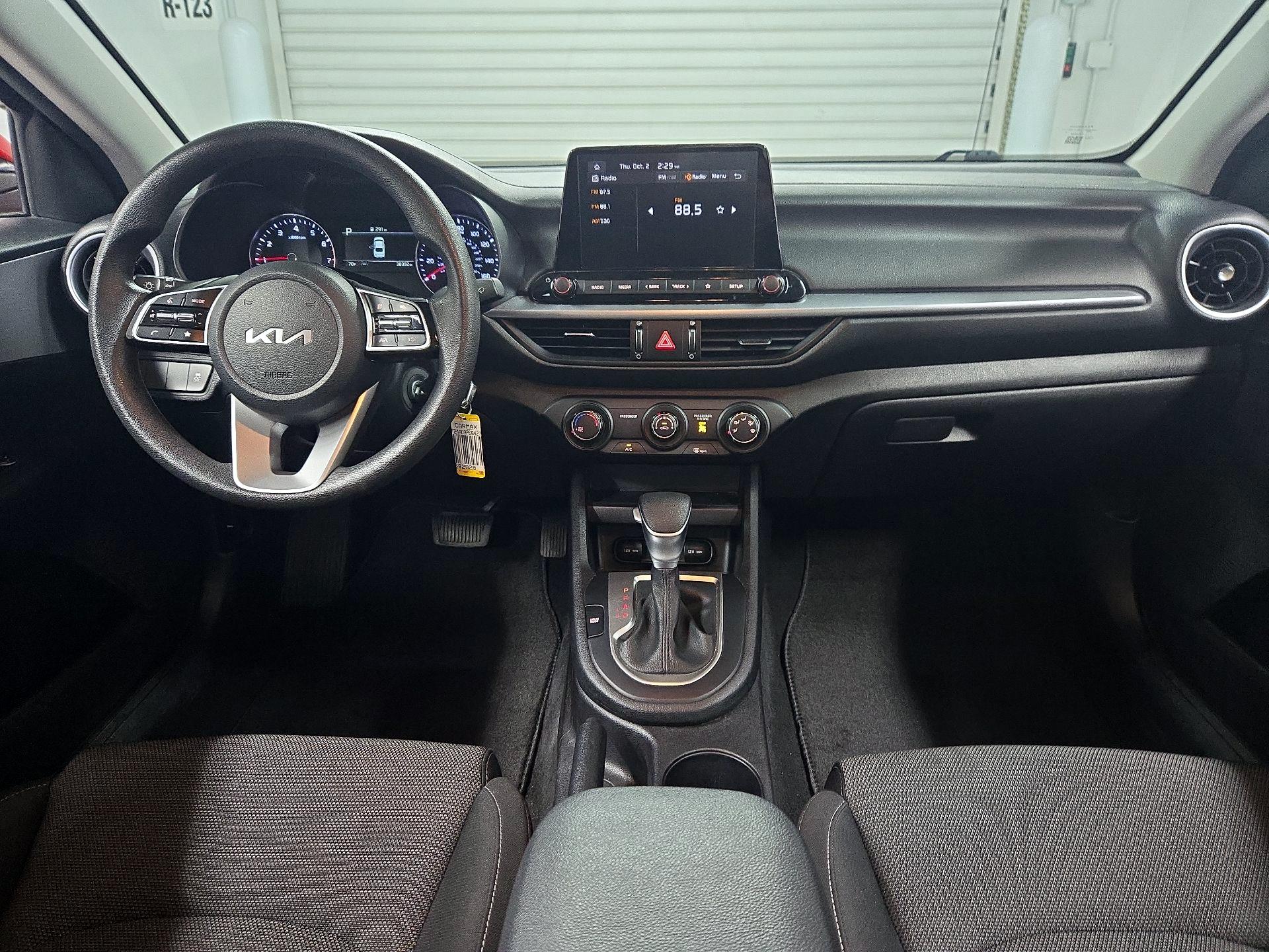 Thumbnail: 2023 Kia Forte - 9