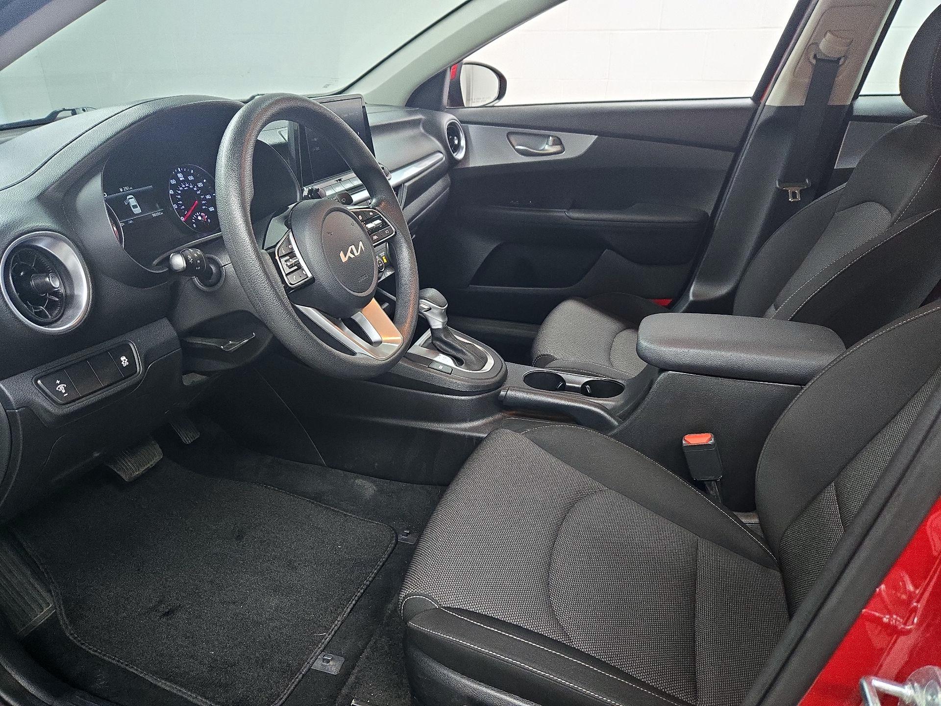 Thumbnail: 2023 Kia Forte - 11
