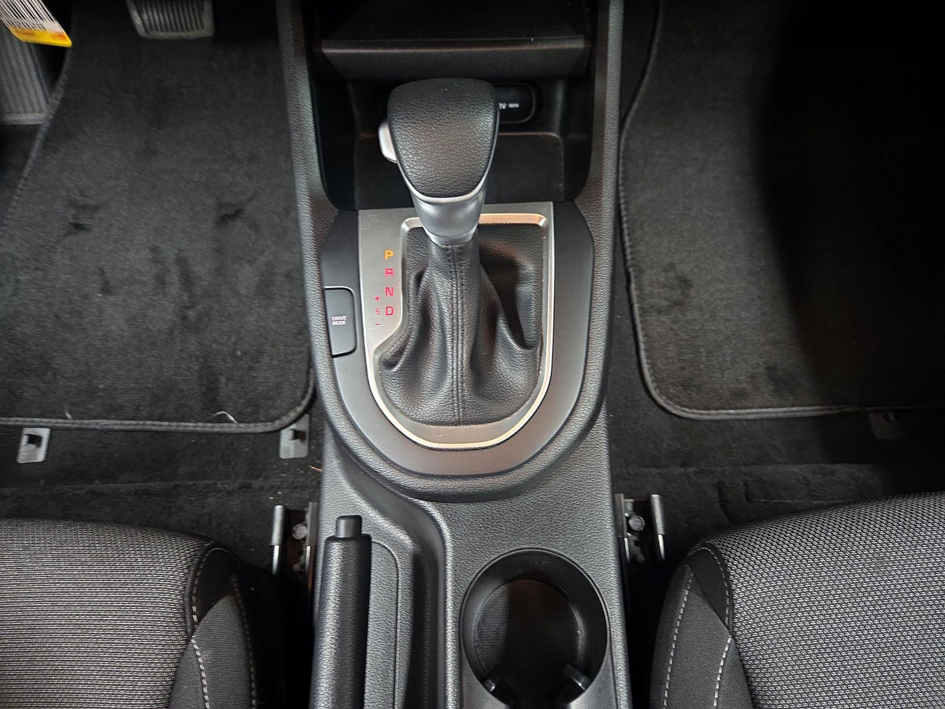 Thumbnail: 2023 Kia Forte - 17