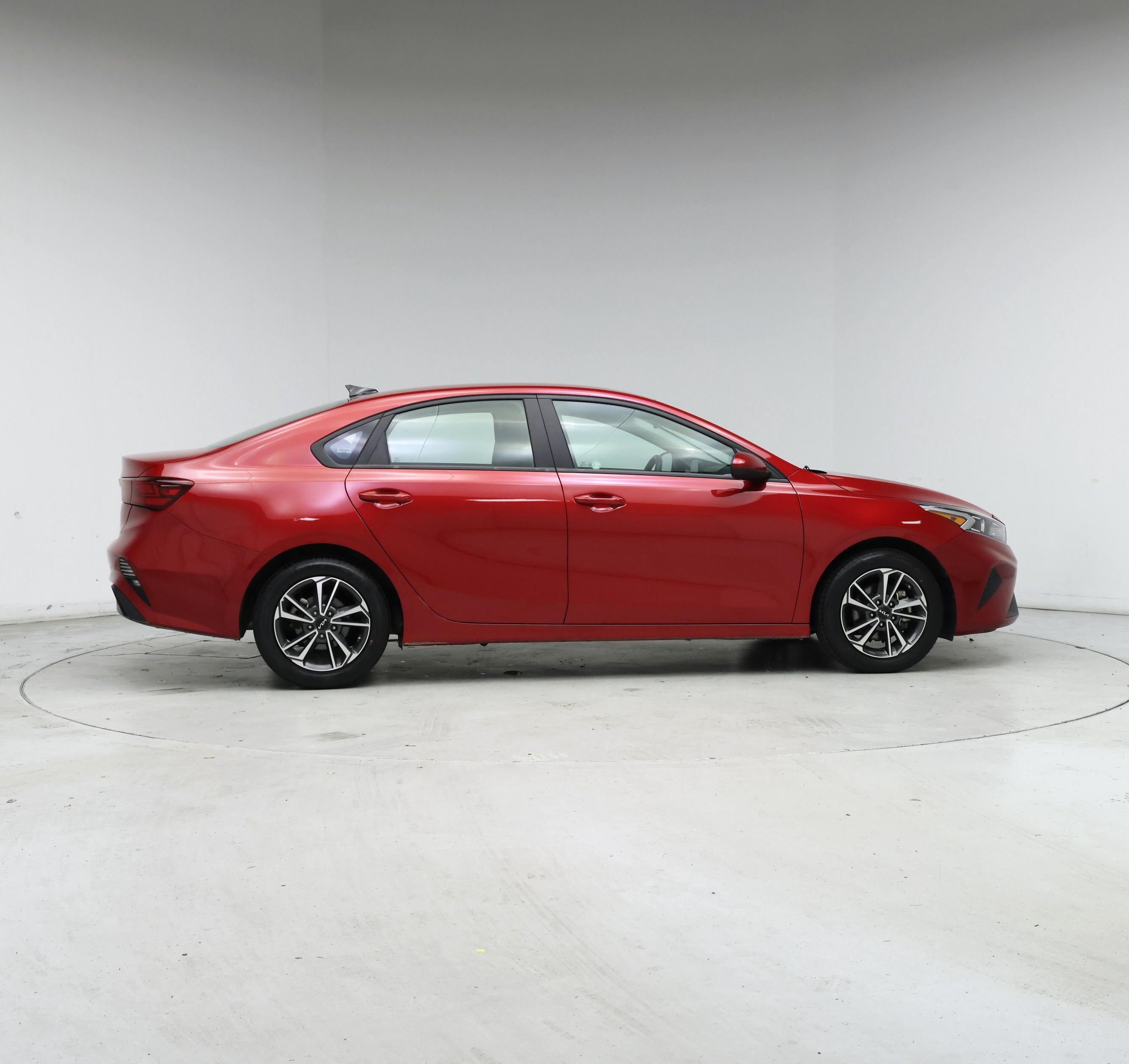 Thumbnail: 2023 Kia Forte - 7
