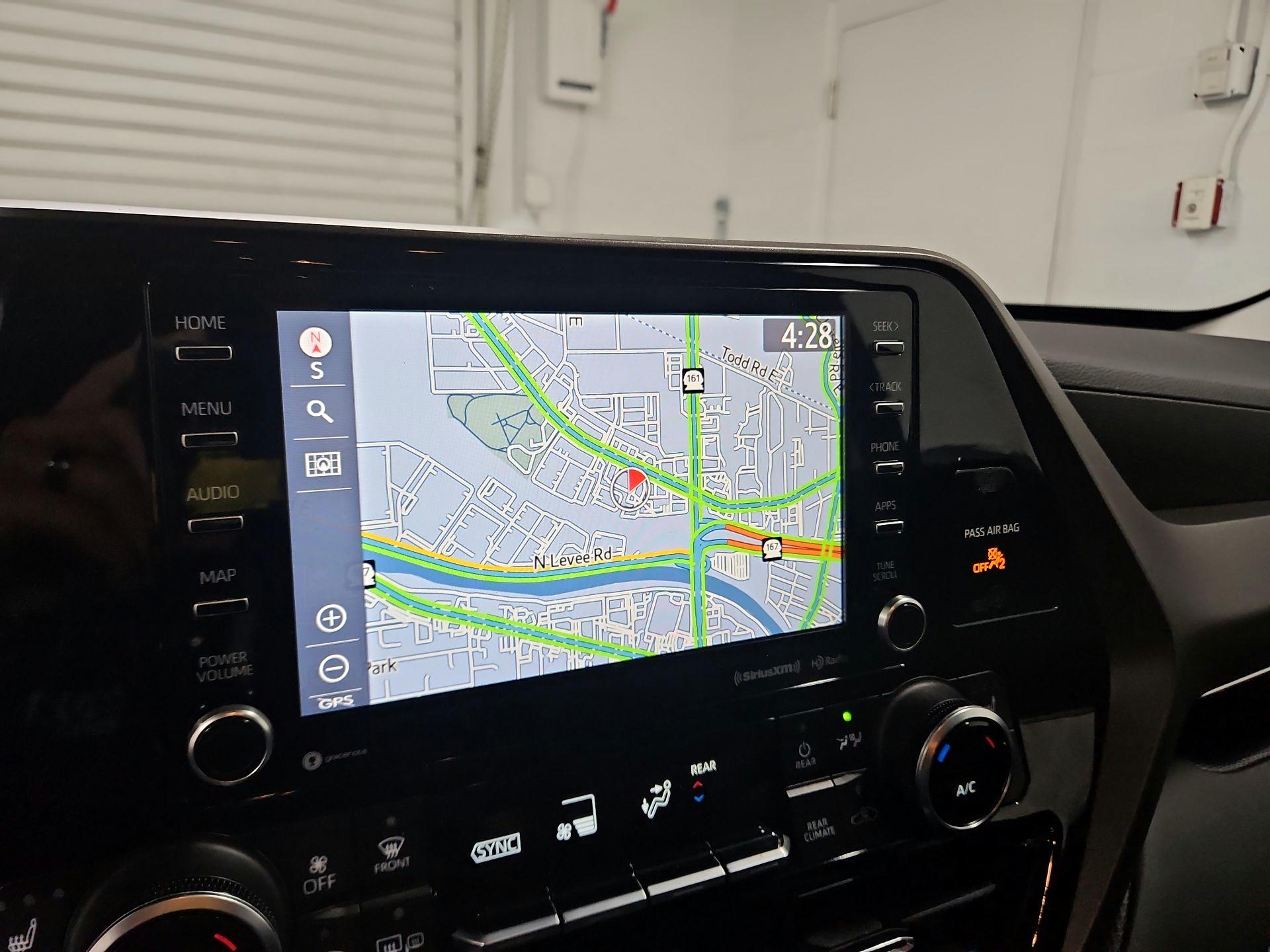 Thumbnail: 2021 Toyota Highlander - 14