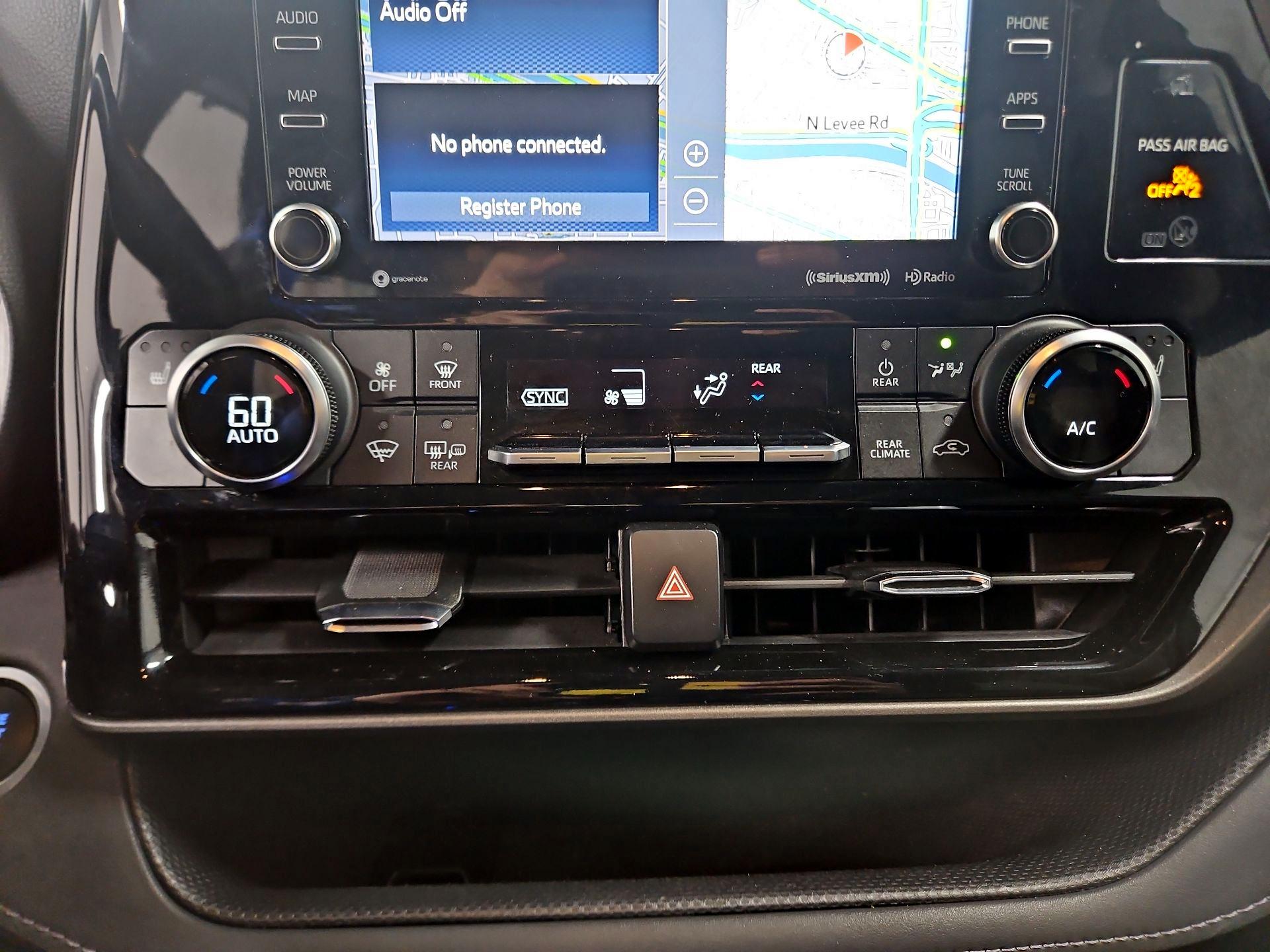 Thumbnail: 2021 Toyota Highlander - 17