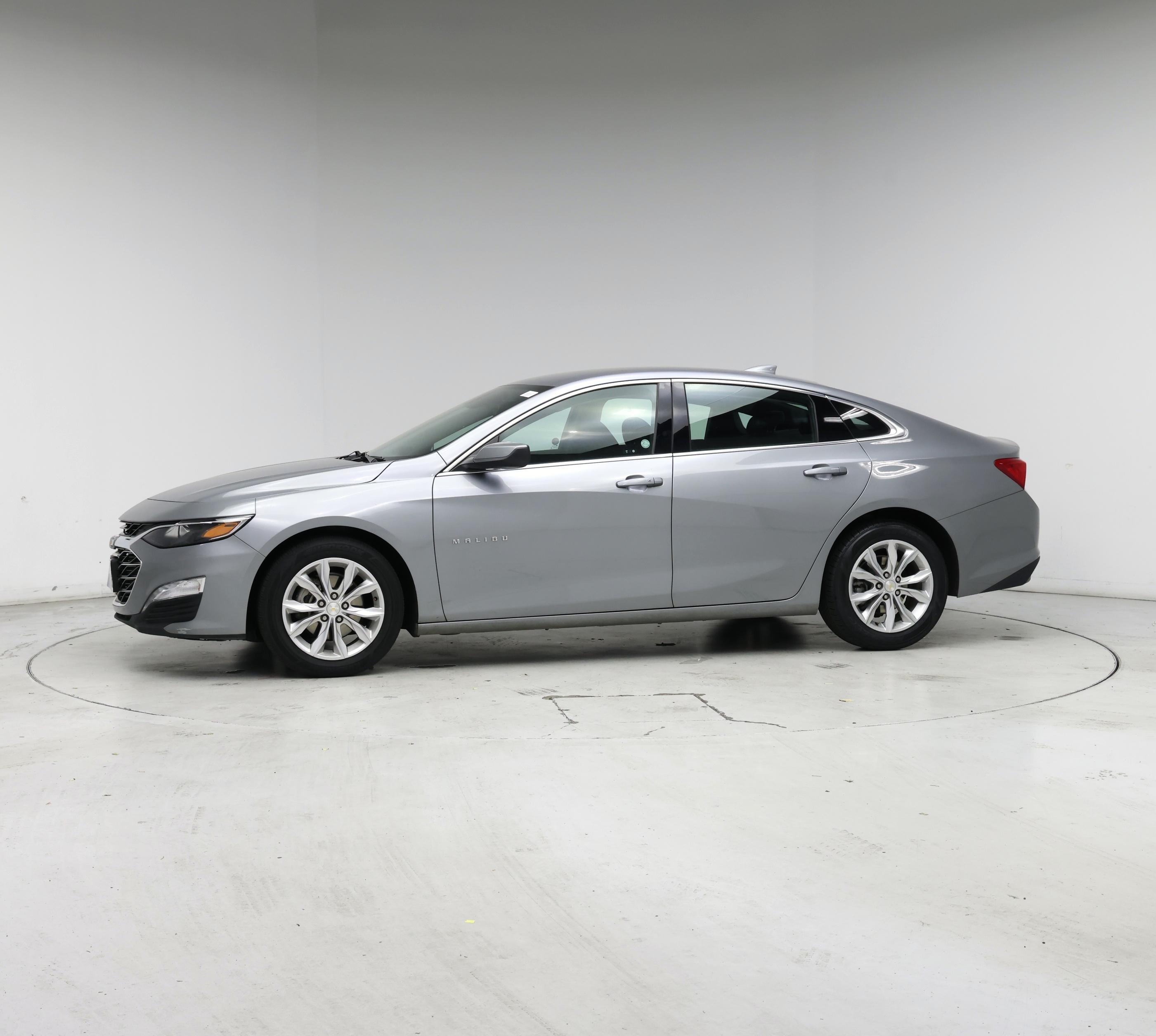 Thumbnail: 2023 Chevrolet Malibu - 3