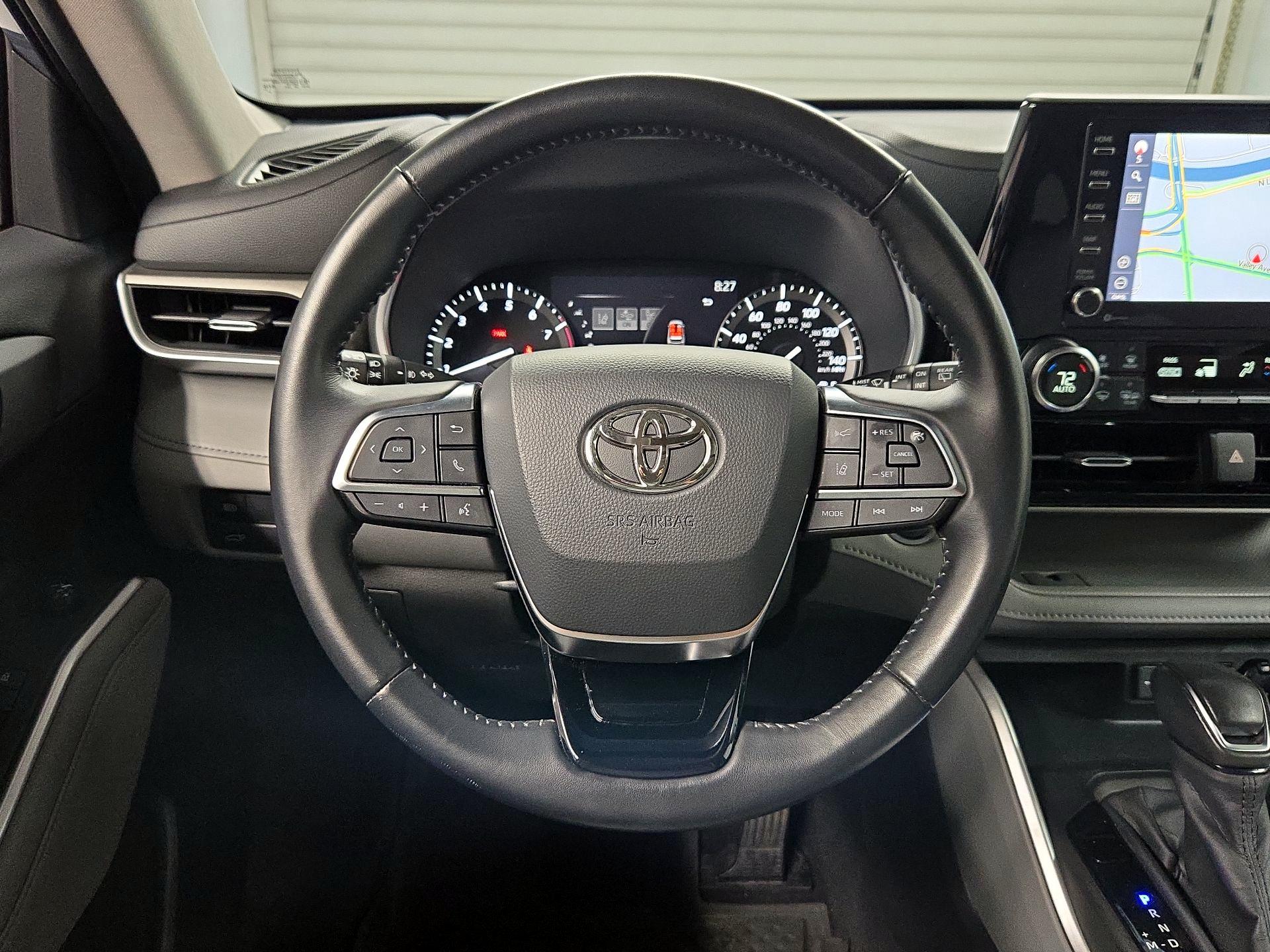 Thumbnail: 2020 Toyota Highlander - 10