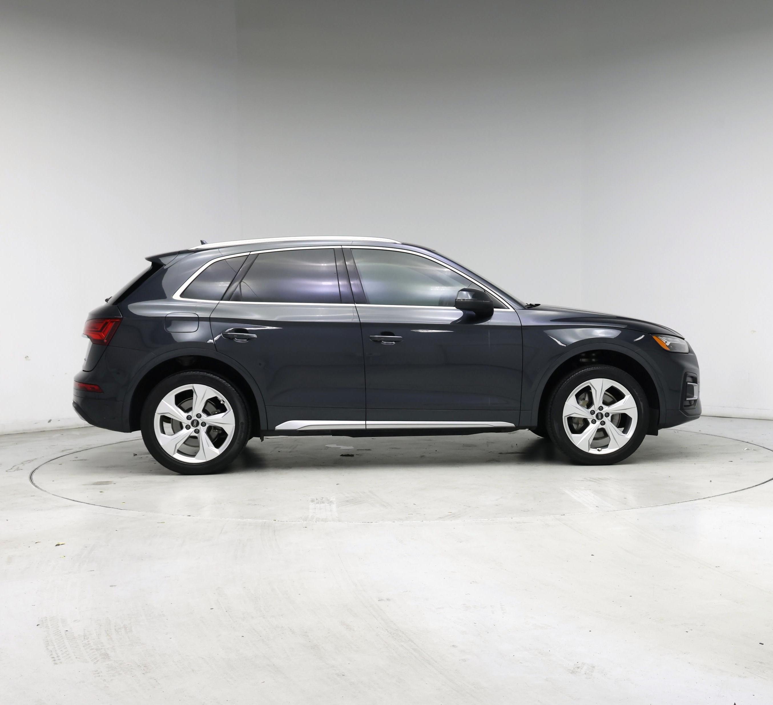 Thumbnail: 2021 Audi Q5 - 7