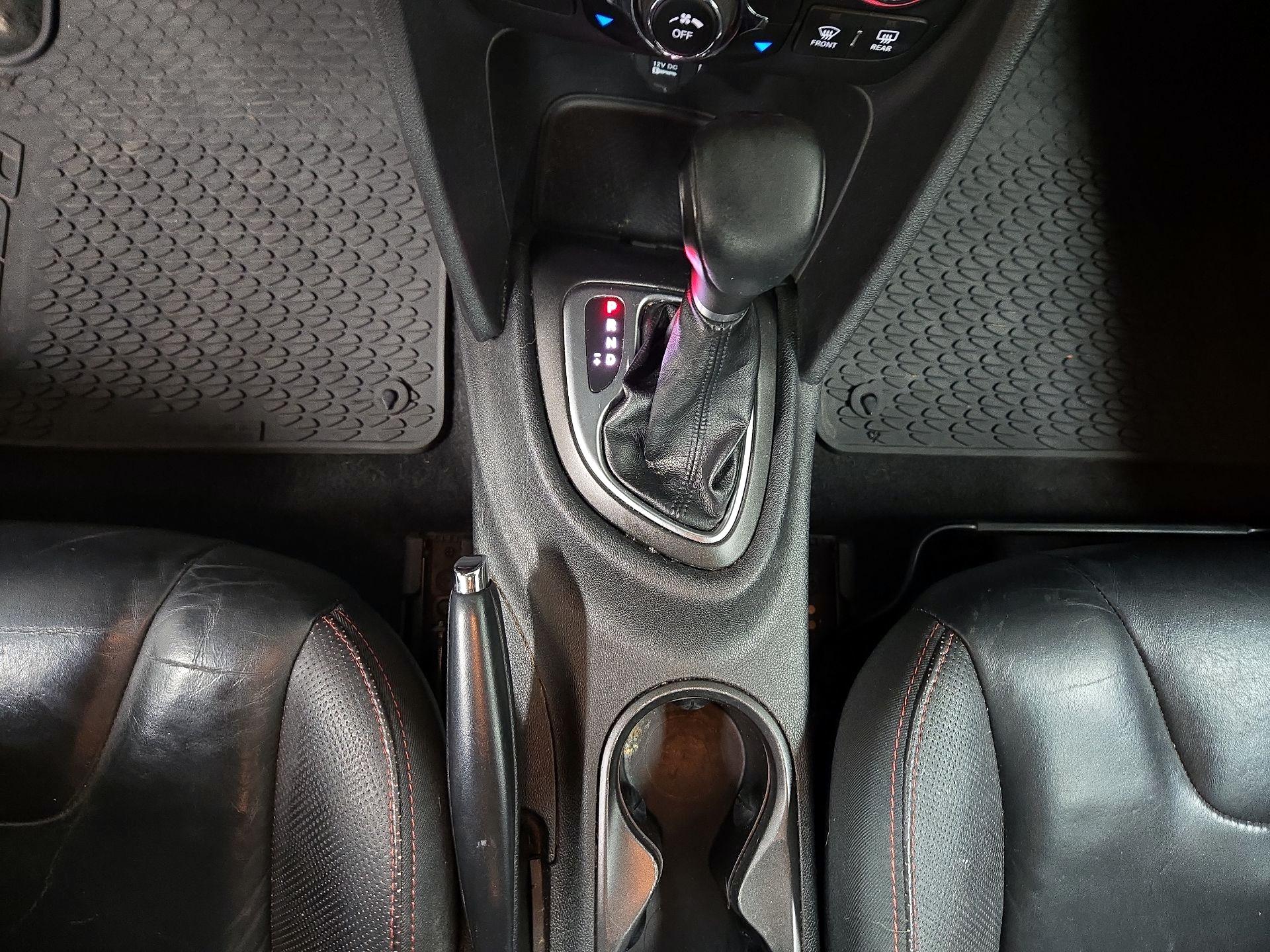 Thumbnail: 2016 Dodge Dart - 18