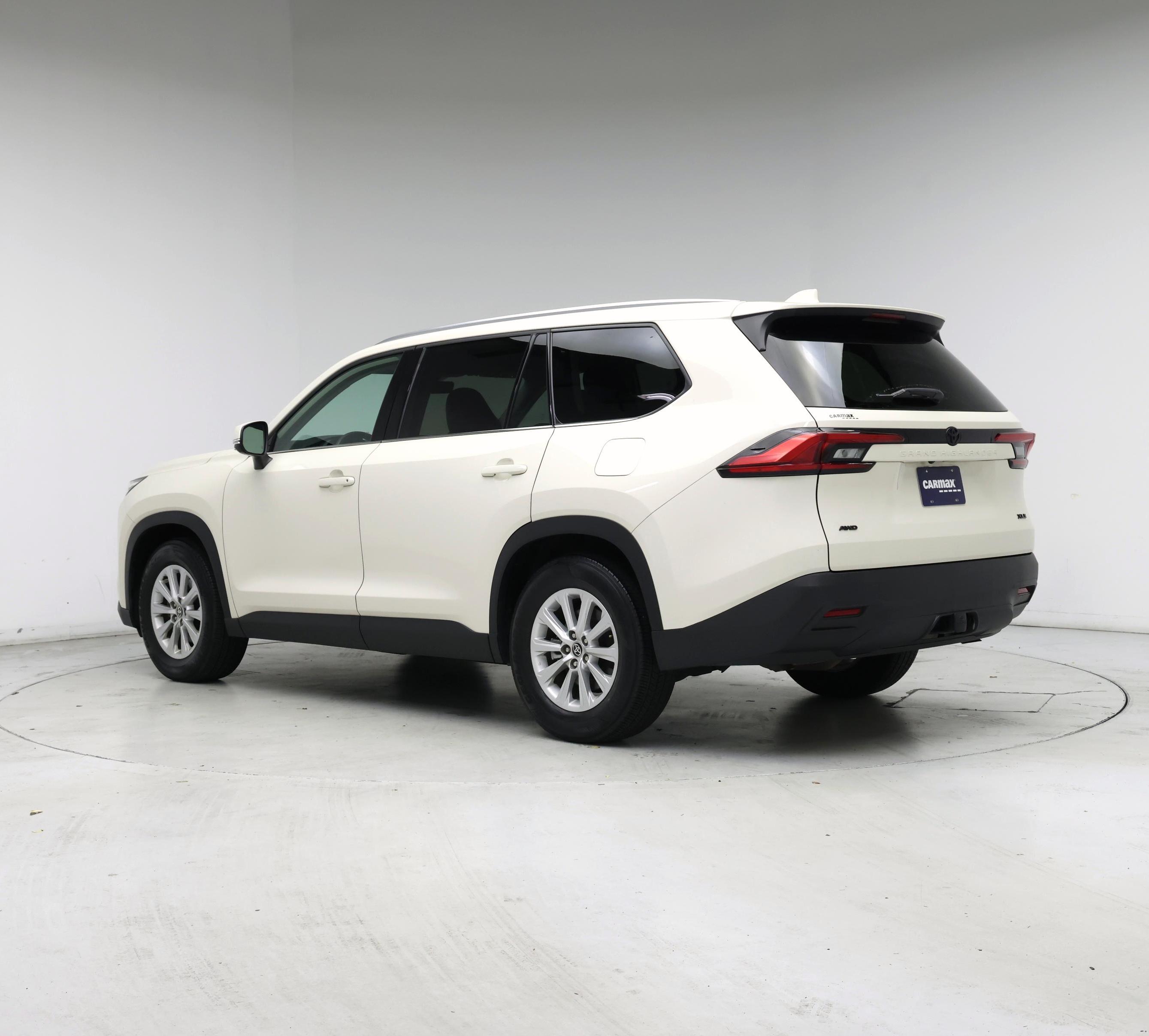 Thumbnail: 2024 Toyota Grand Highlander - 2