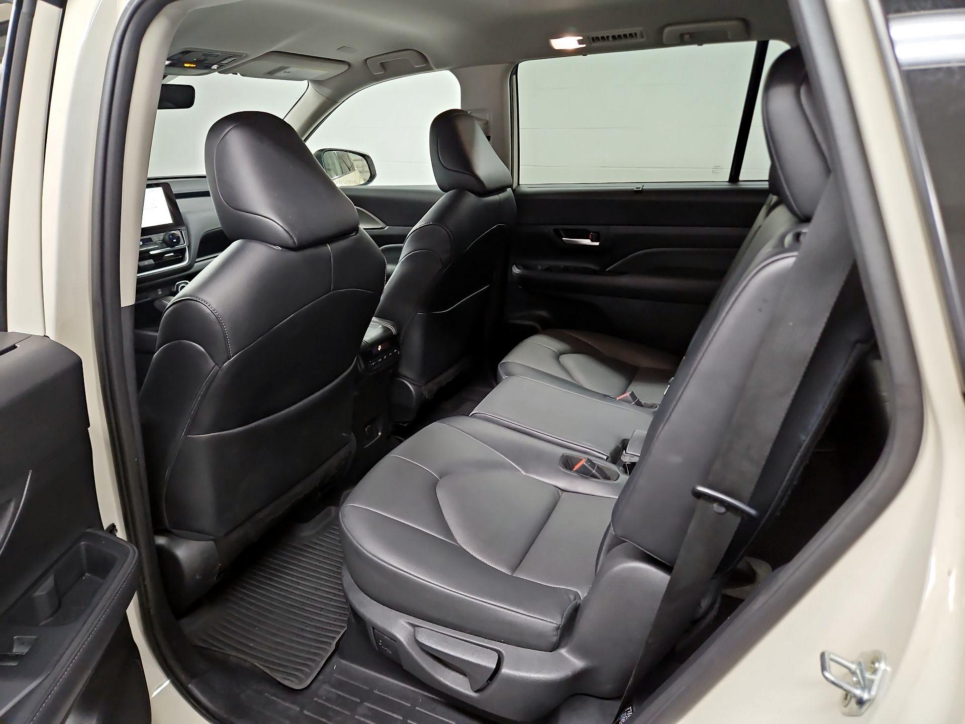 Thumbnail: 2024 Toyota Grand Highlander - 19
