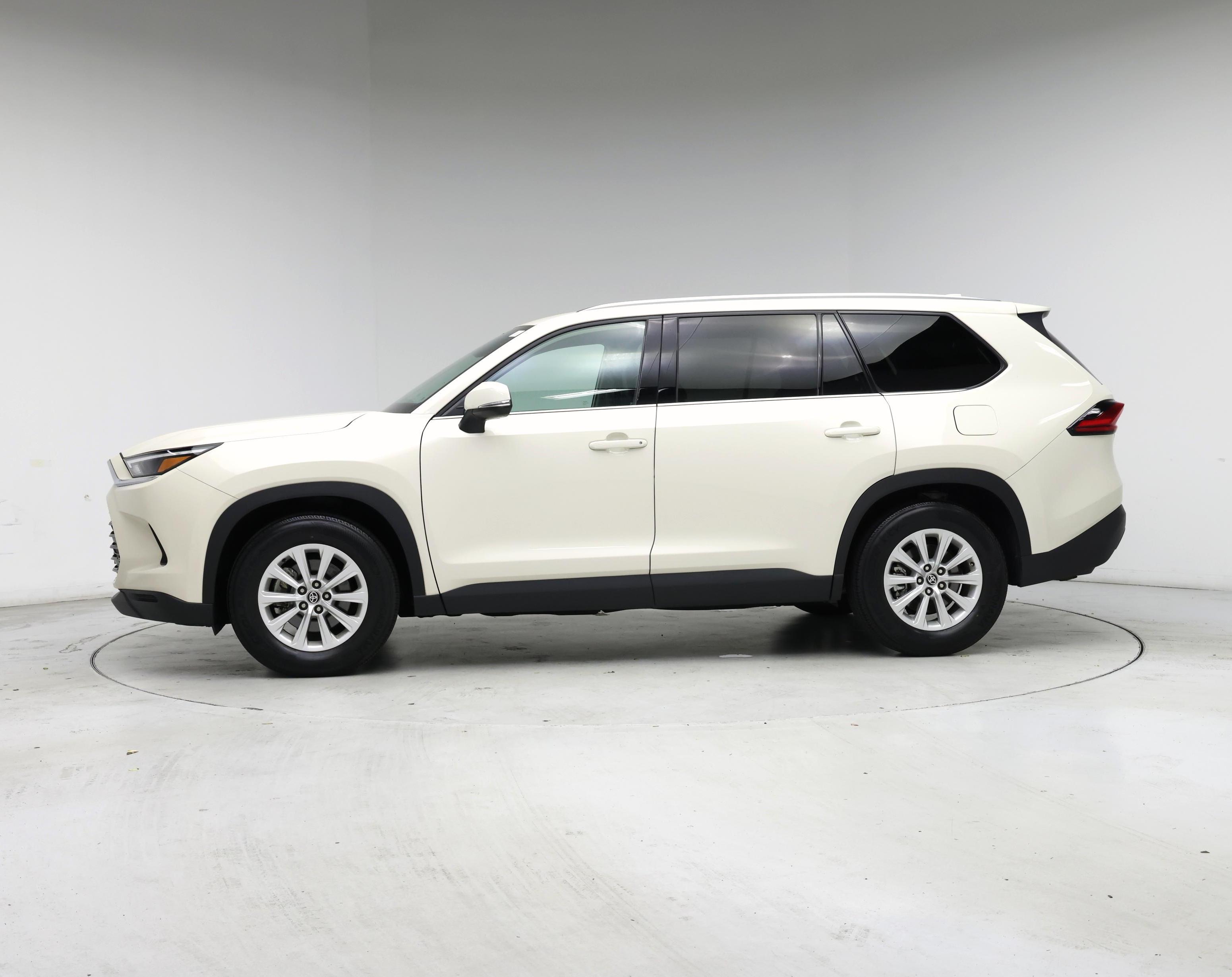 Thumbnail: 2024 Toyota Grand Highlander - 3
